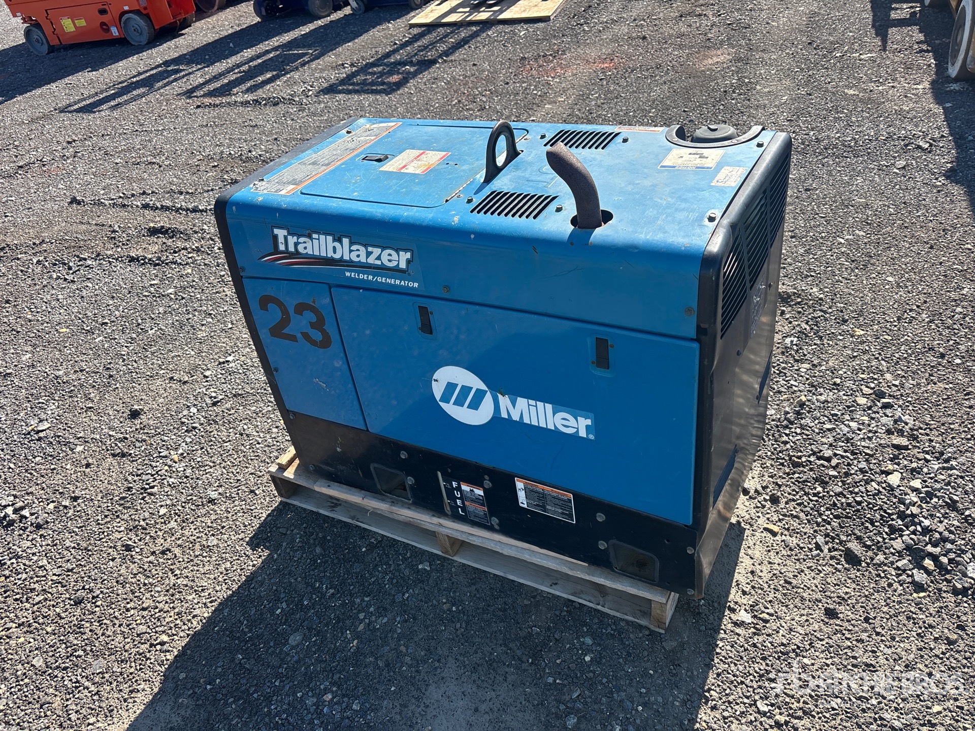 General Appearance with Picture, Left Rear Corner