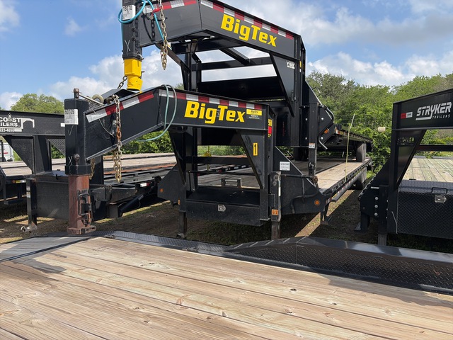 2023 Big Tex 22GN-30BK+5MR 40 ft T/A Gooseneck Equipment Trailer