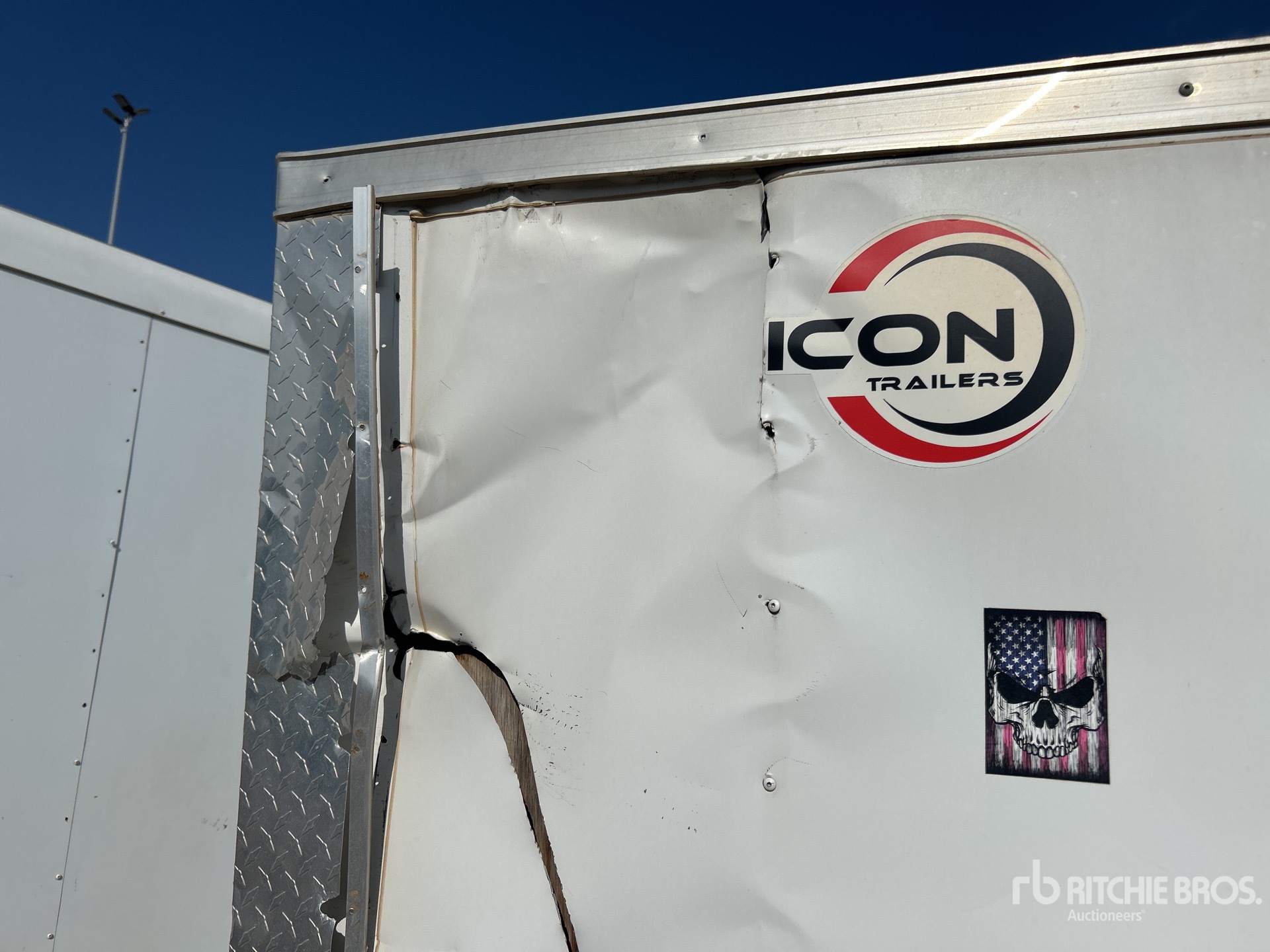 2021 Icon 16 ft T/A