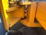 Cadre with Broches centrales d'articulation