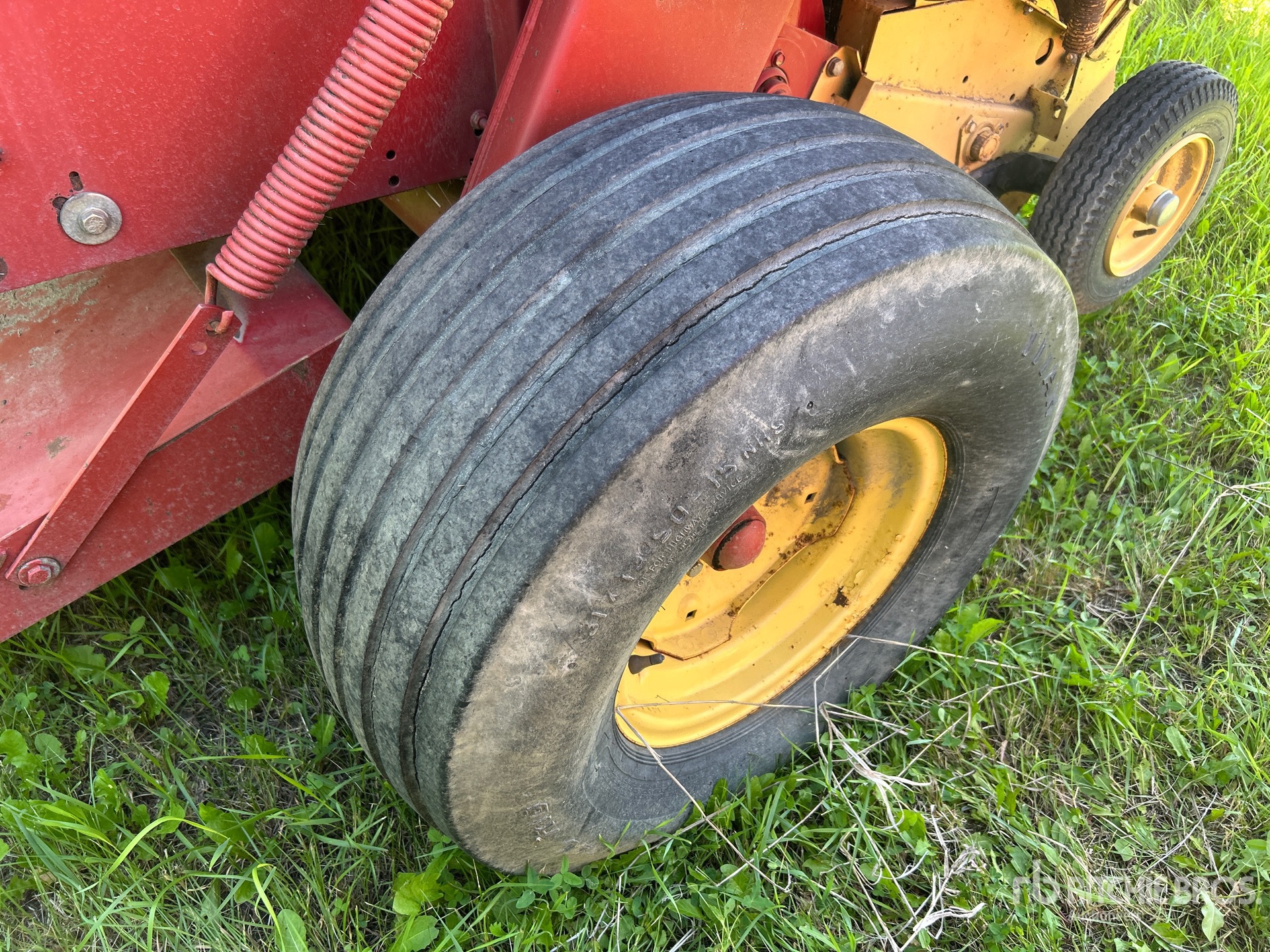 1998 New Holland 664