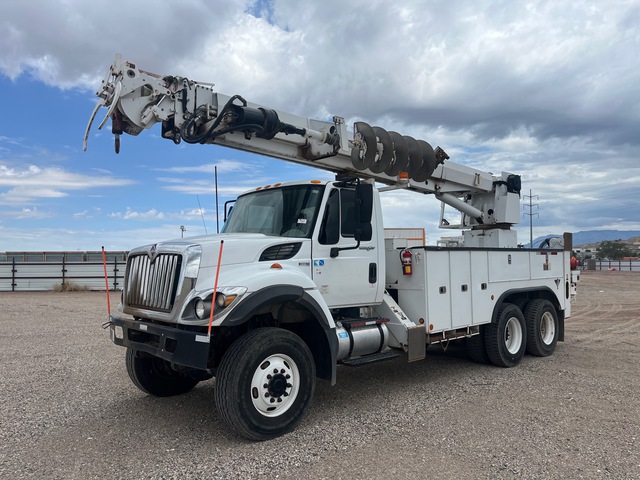 Altec D3060ATR on 2012 International 7400 6x4 Digger Derrick Truck