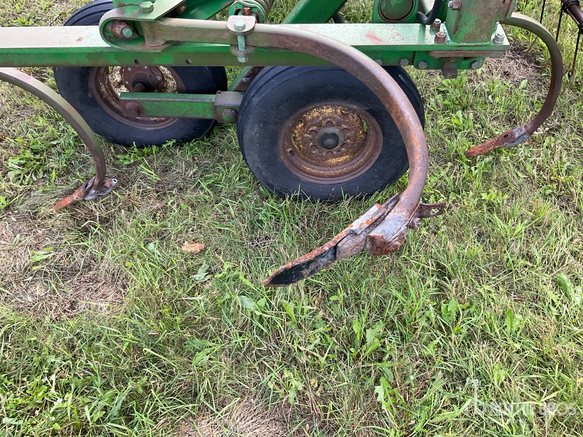 John Deere 1610