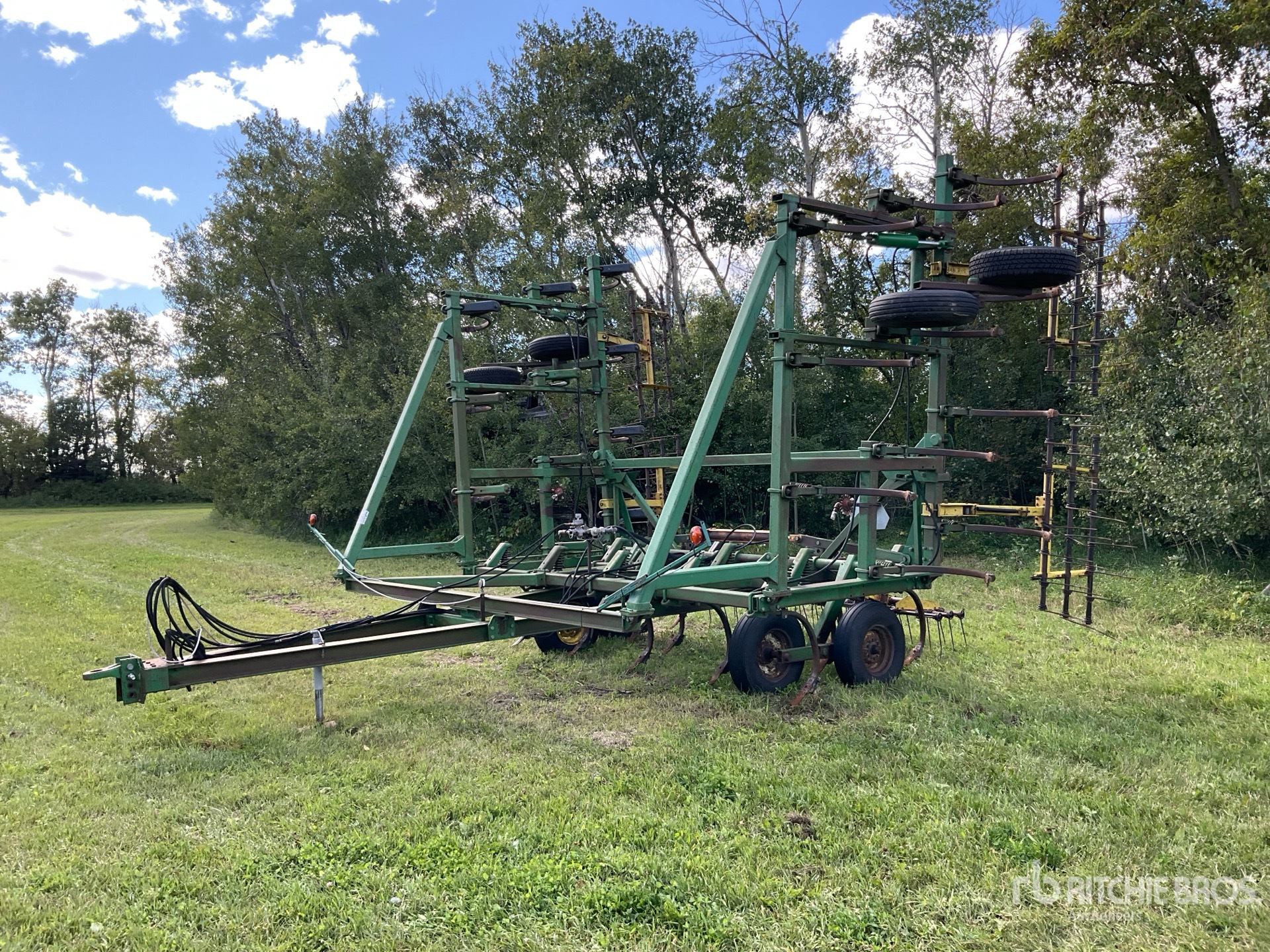 John Deere 1610