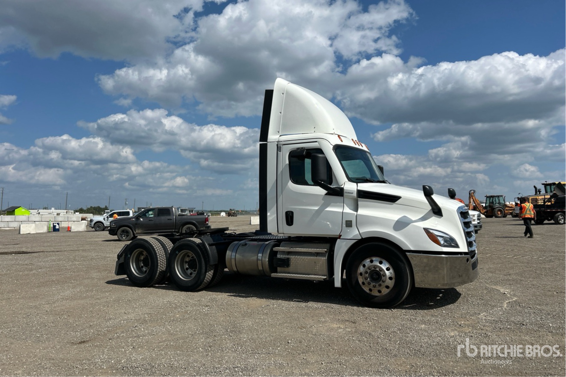 2023 Freightliner CASCADIA 126