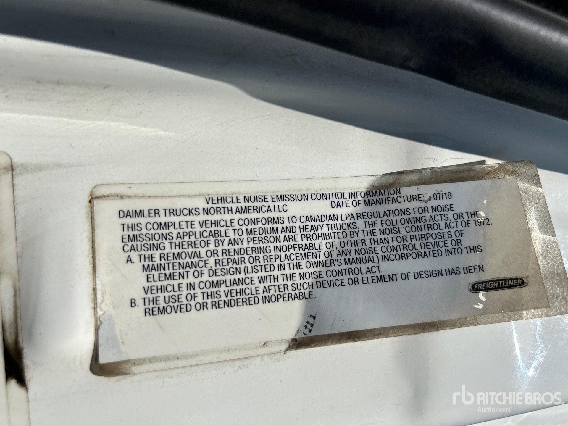 2020 Freightliner CASCADIA 126
