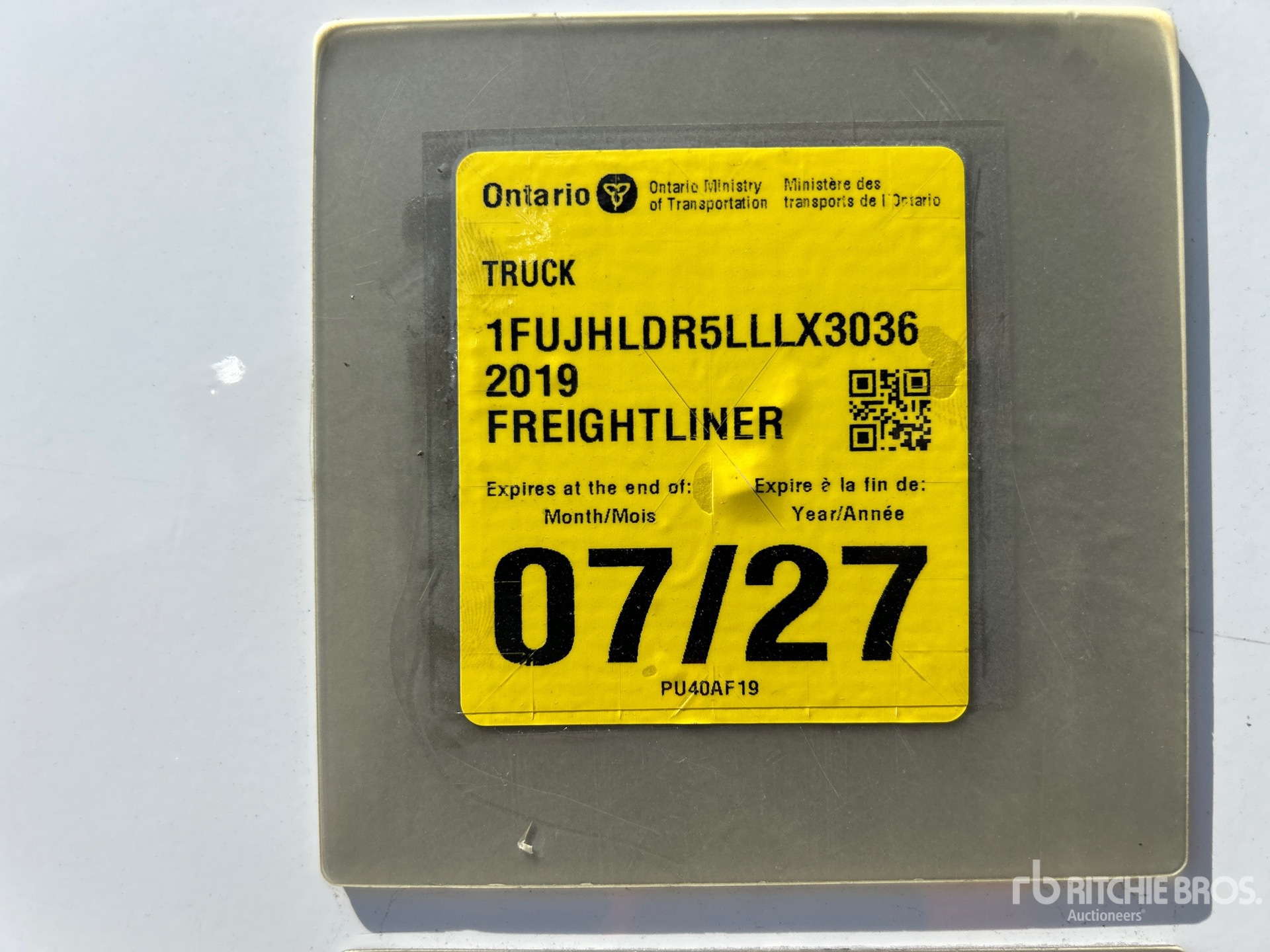 2020 Freightliner CASCADIA 126