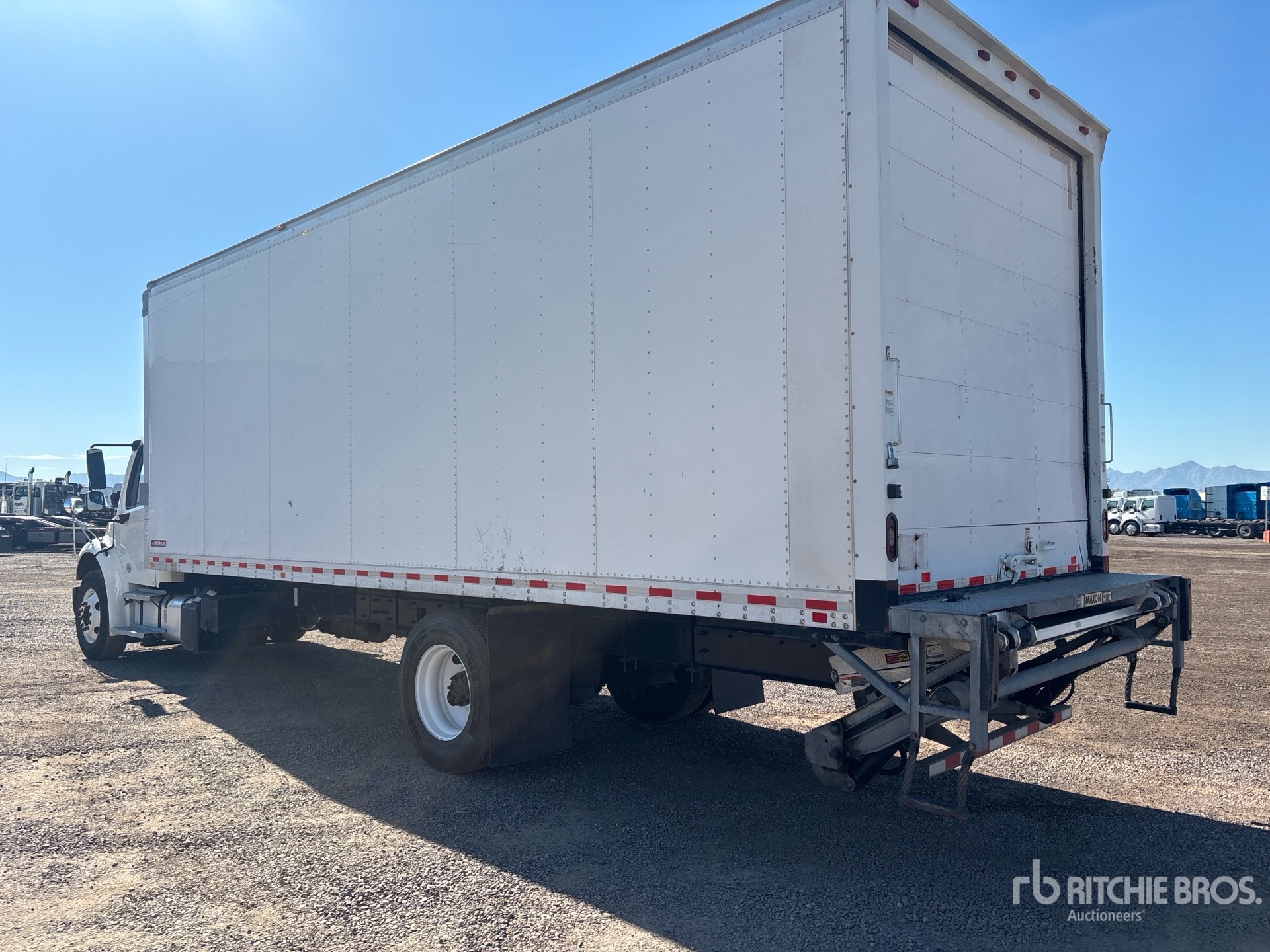 2020 Freightliner M2 106