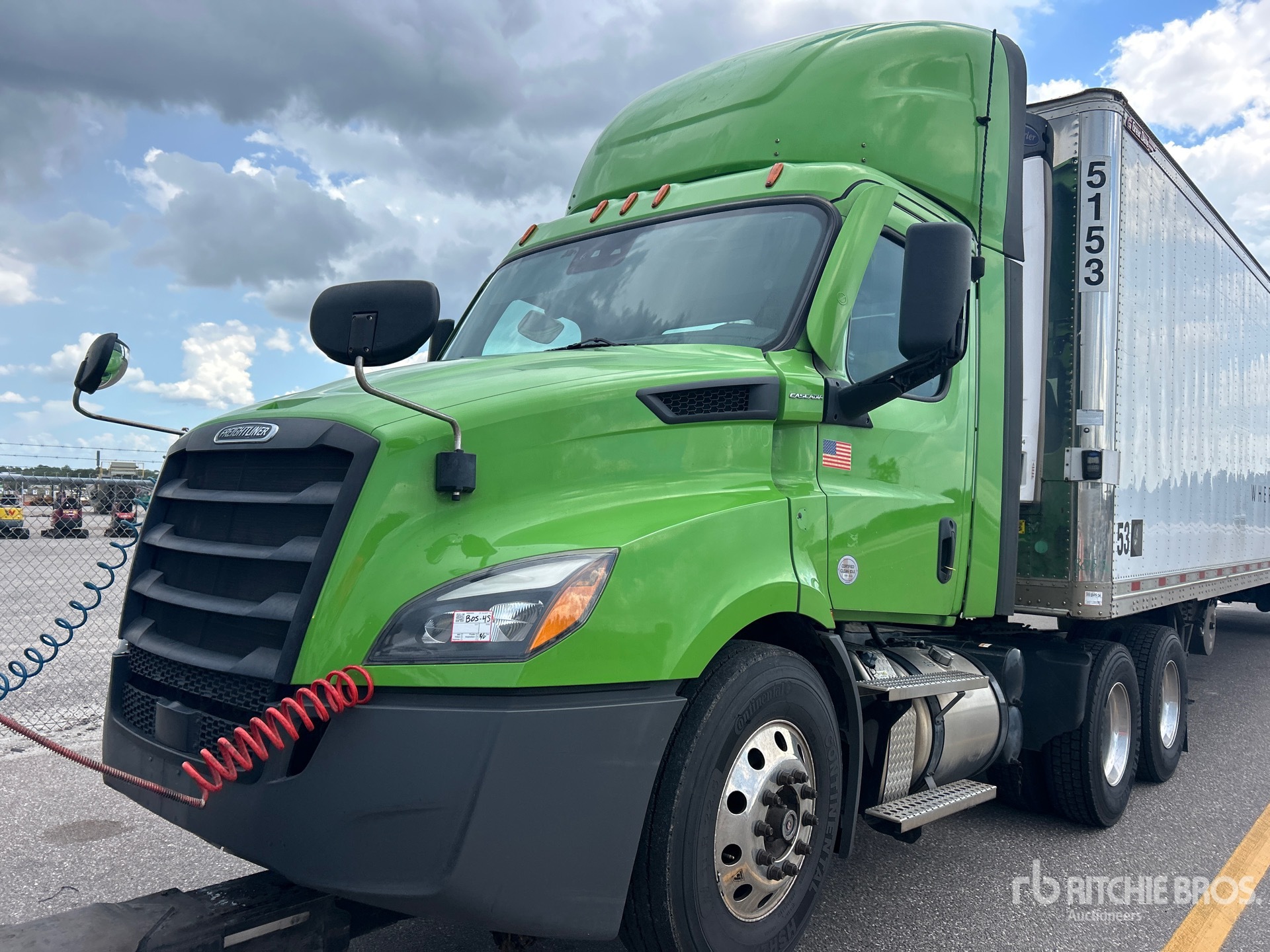 2021 Freightliner CASCADIA 116