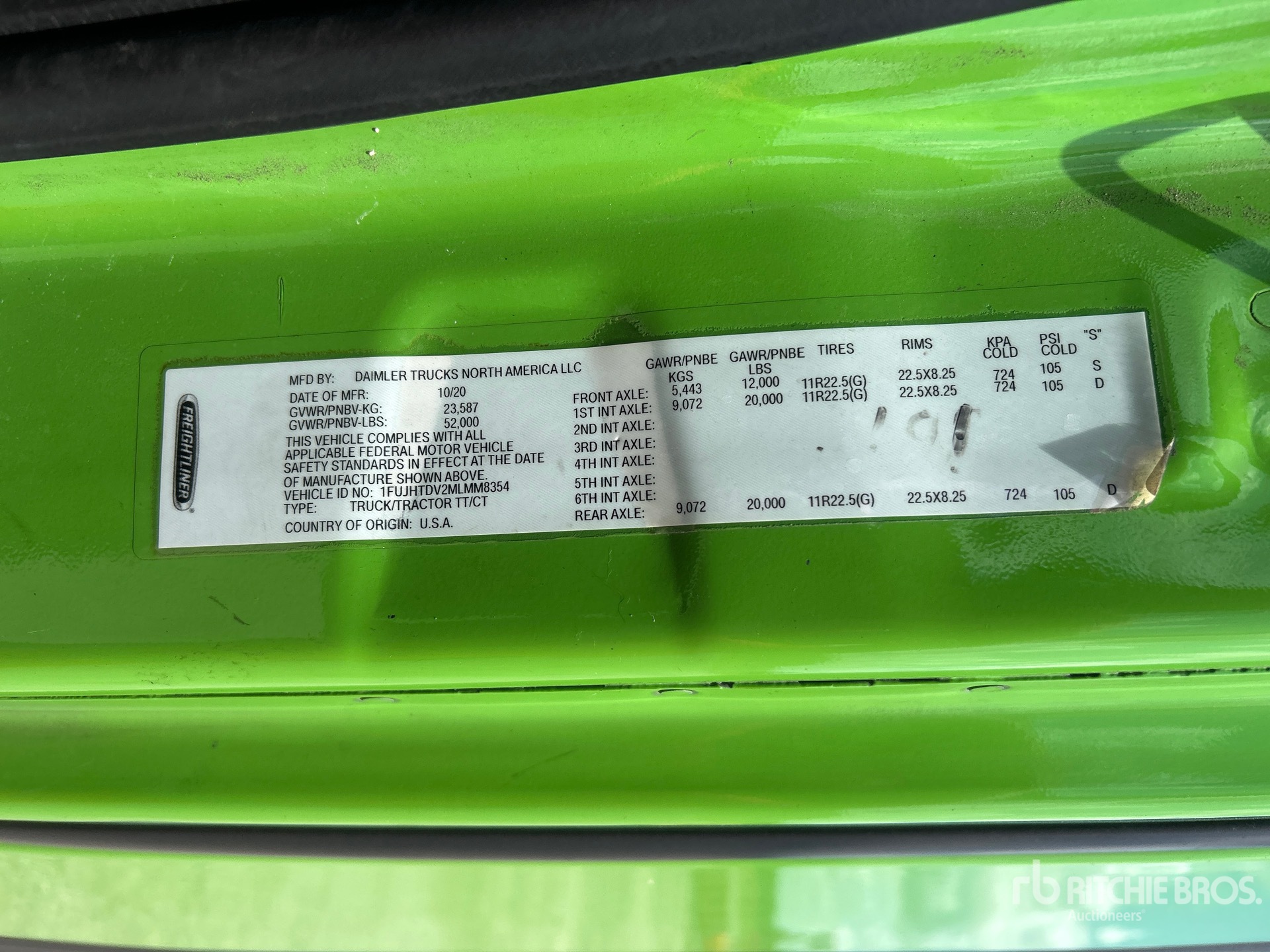 2021 Freightliner CASCADIA 116