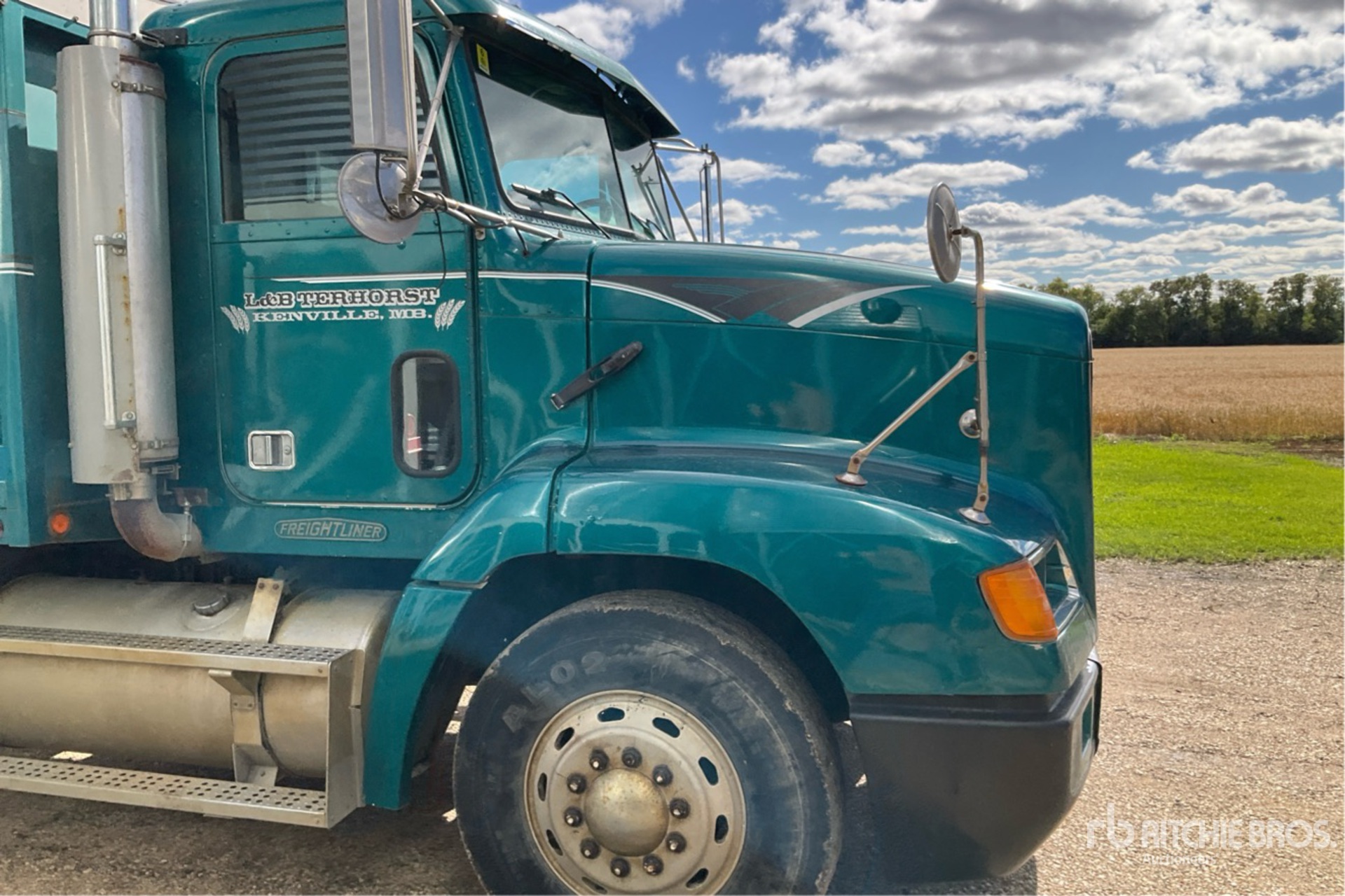 1995 Freightliner FLD112