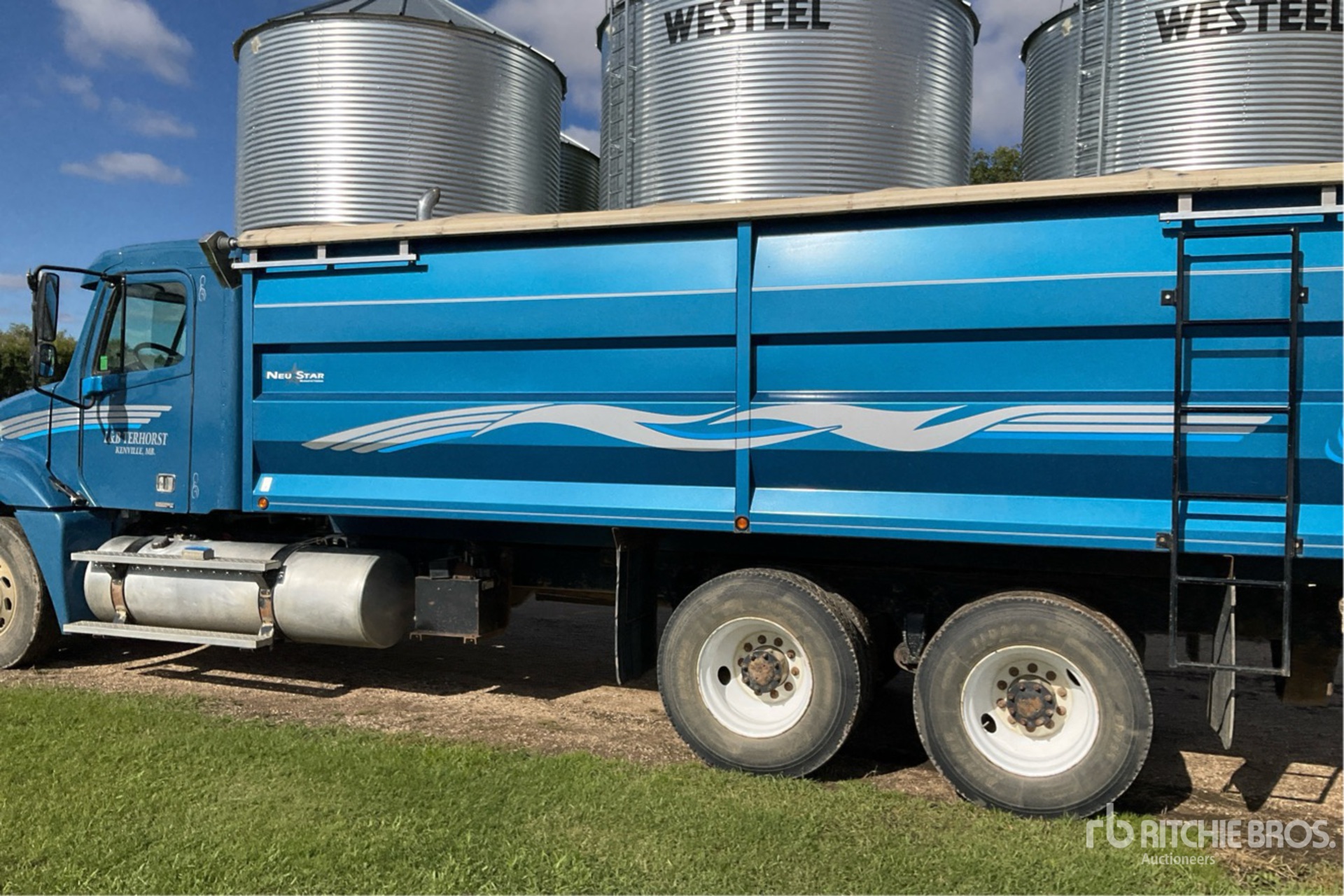 2006 Freightliner Columbia