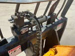 Hydraulics with Fork Positioning Cylinder (on fork carriage)