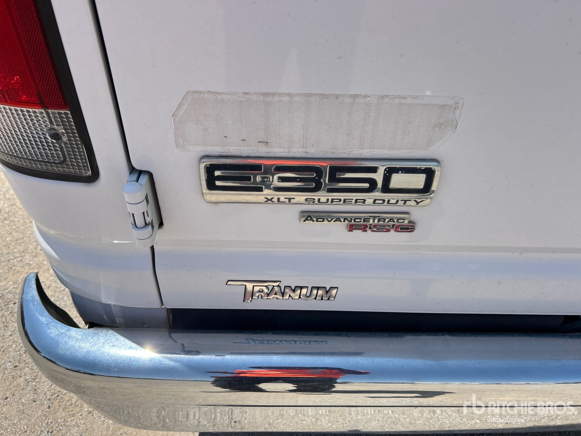 2006 Ford E-350