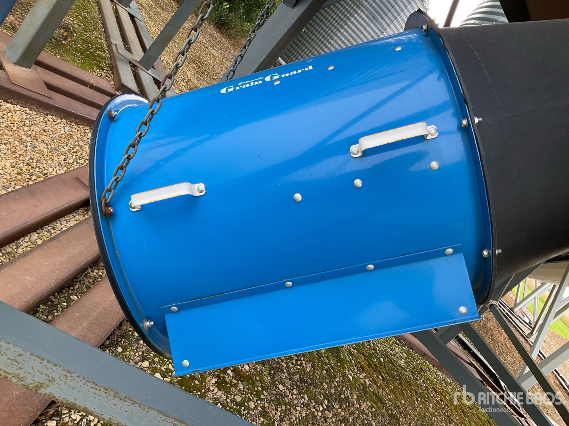 Photo of 2004 Grain Guard IL24-5-1-1