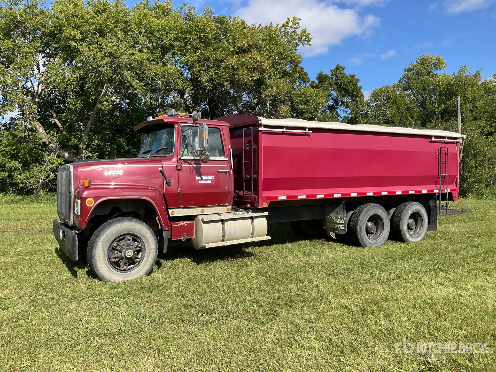 1988 Ford L9000