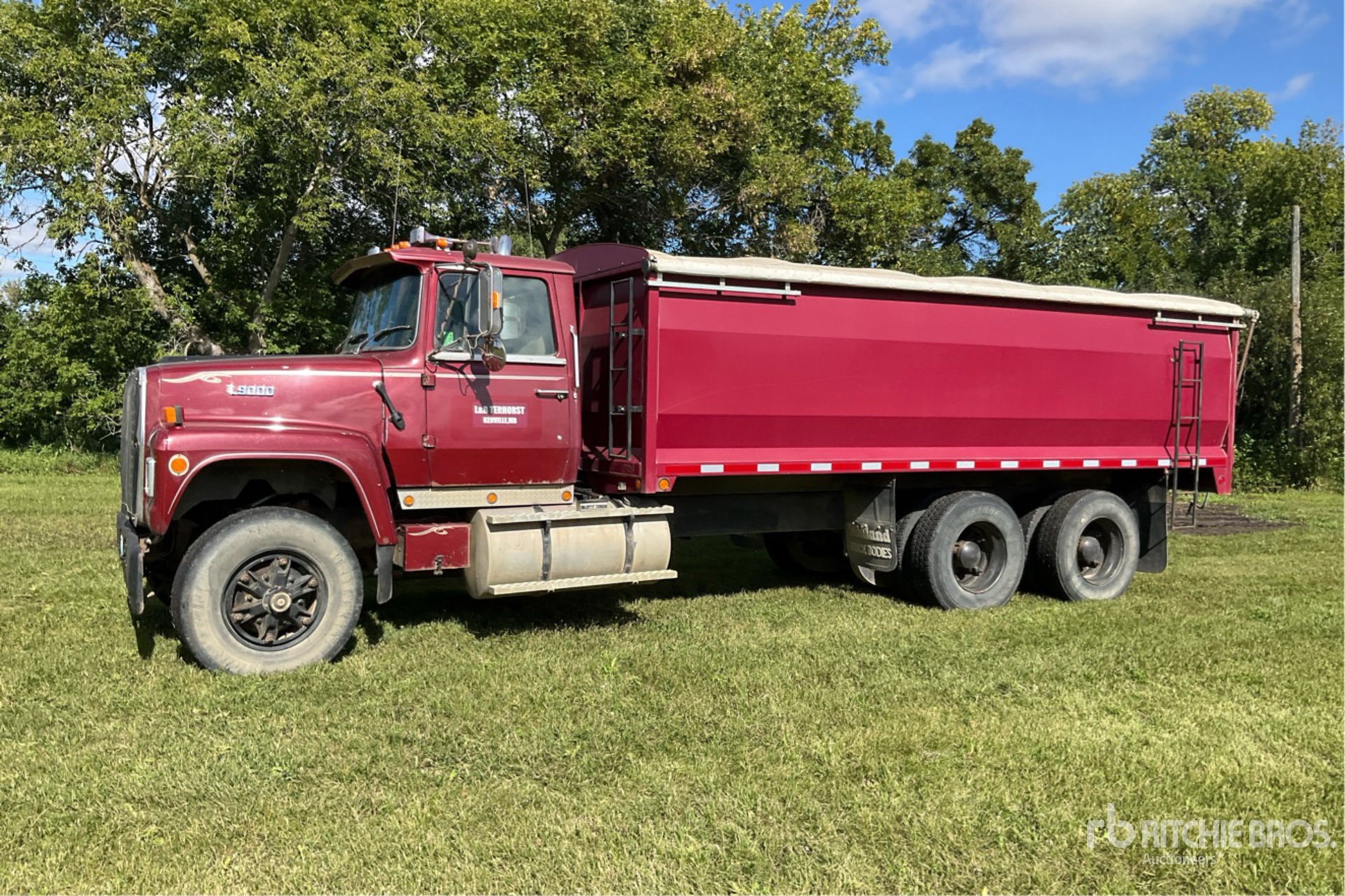 1988 Ford L9000