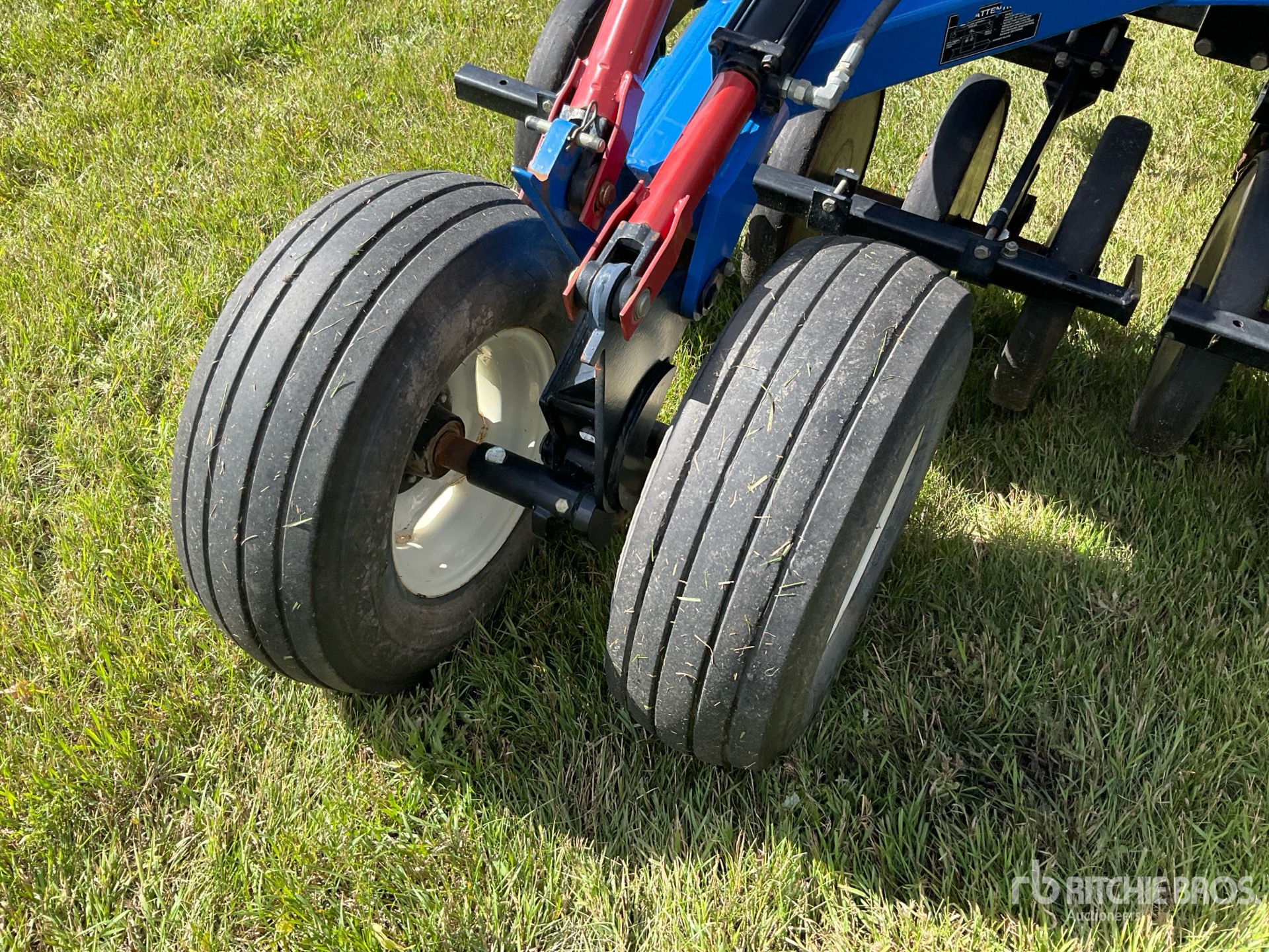 2005 New Holland SD440A