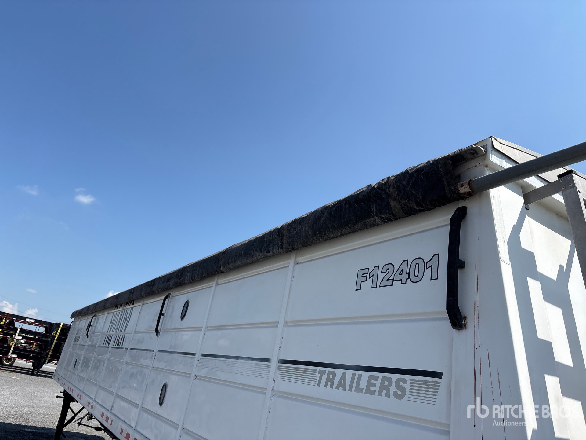 2012 Maurer 42 ft T/A