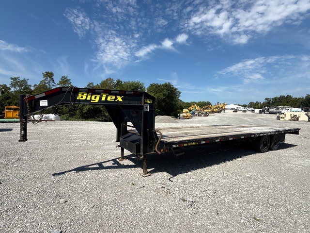 2018 Big Tex 14GN-26 26 ft T/A Gooseneck Flatbed Trailer