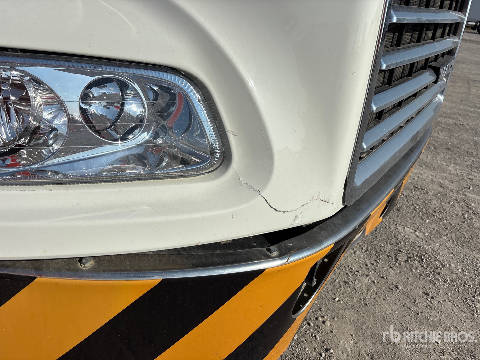 2013 Mack CXU6143