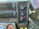 v2 Control Station - Truck Dual Operator with Impianto di riscaldamento