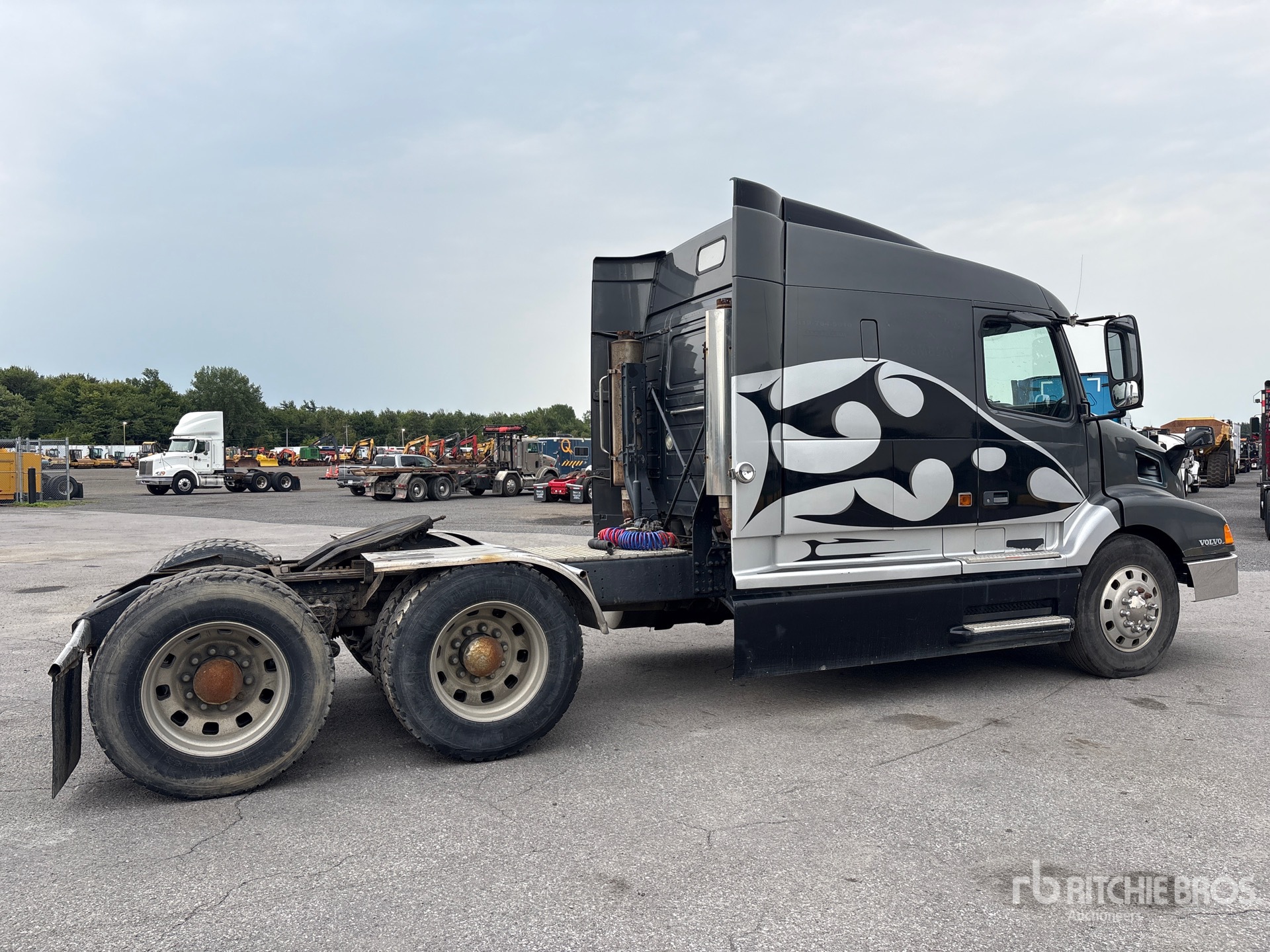 1998 Volvo VNL