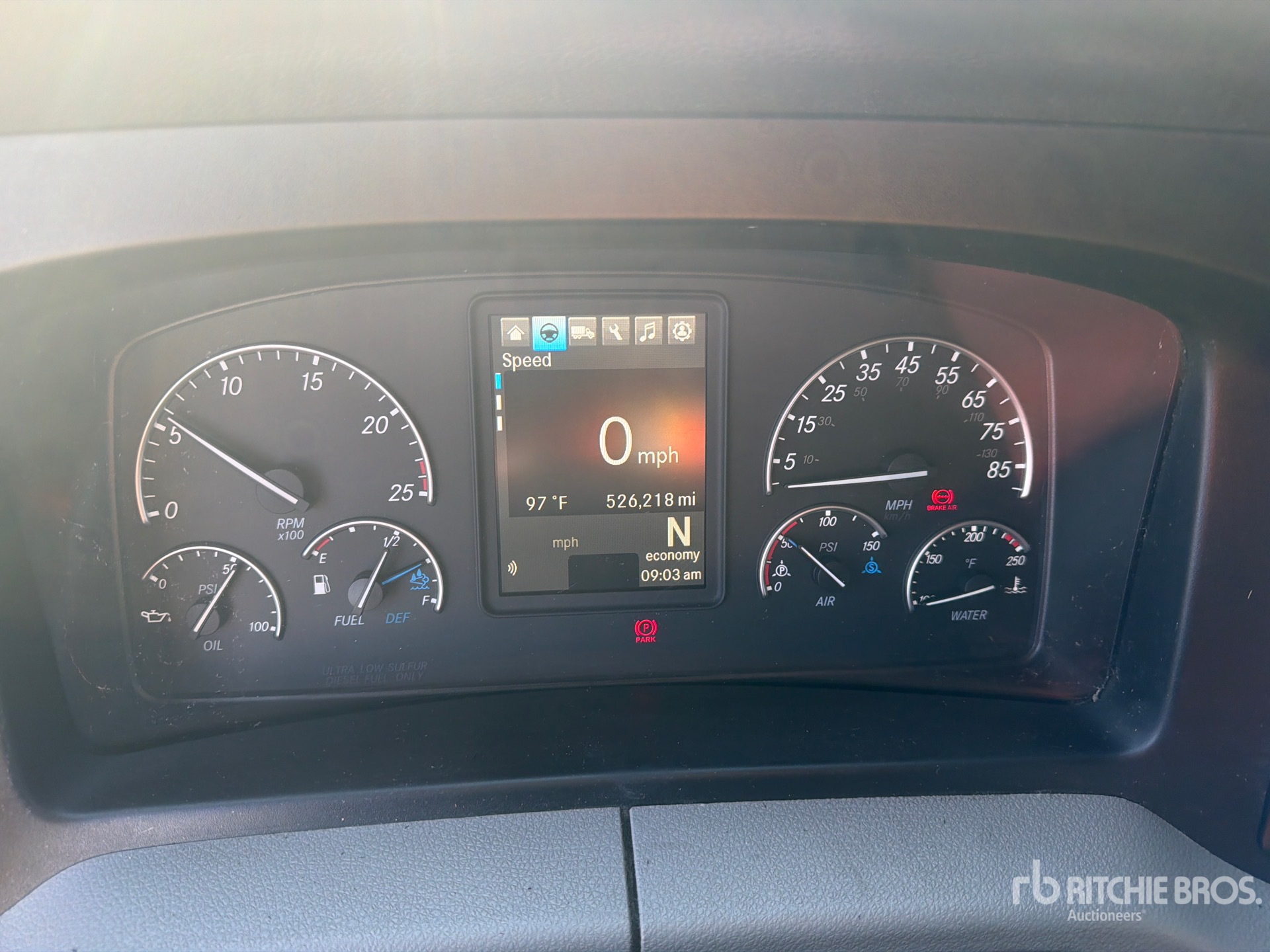 2021 Freightliner CASCADIA 126