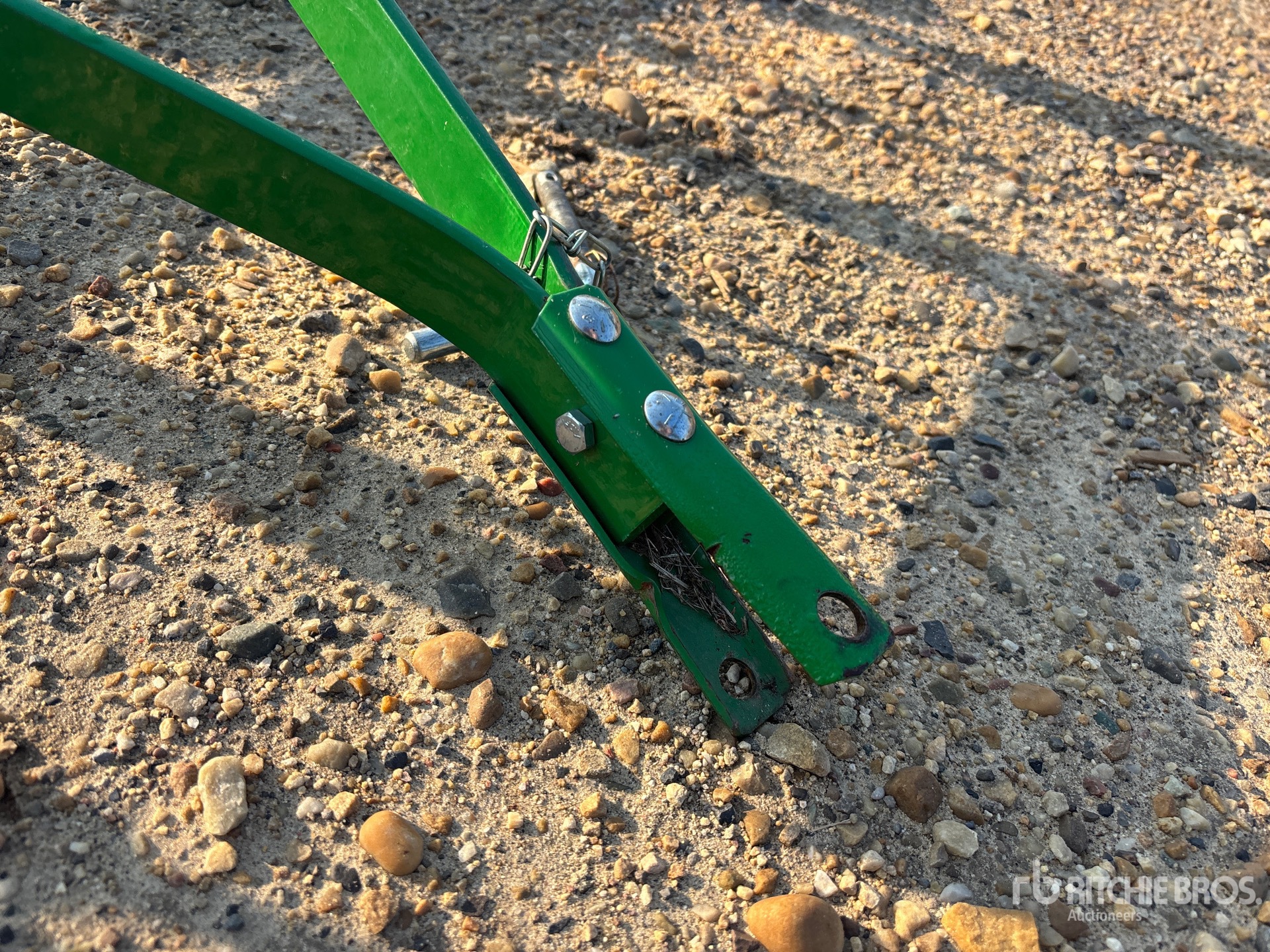 John Deere 40 IN AERATOR