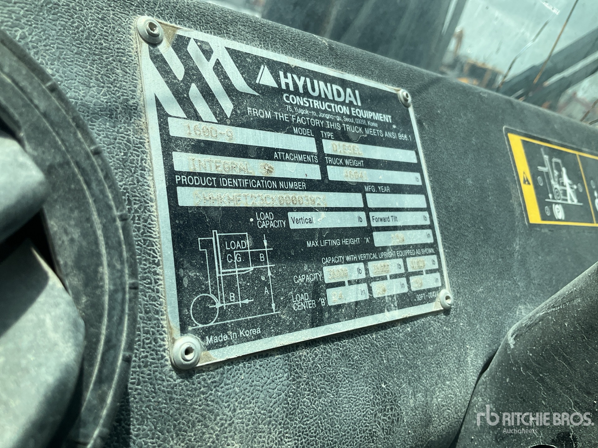 2019 Hyundai 160D-9