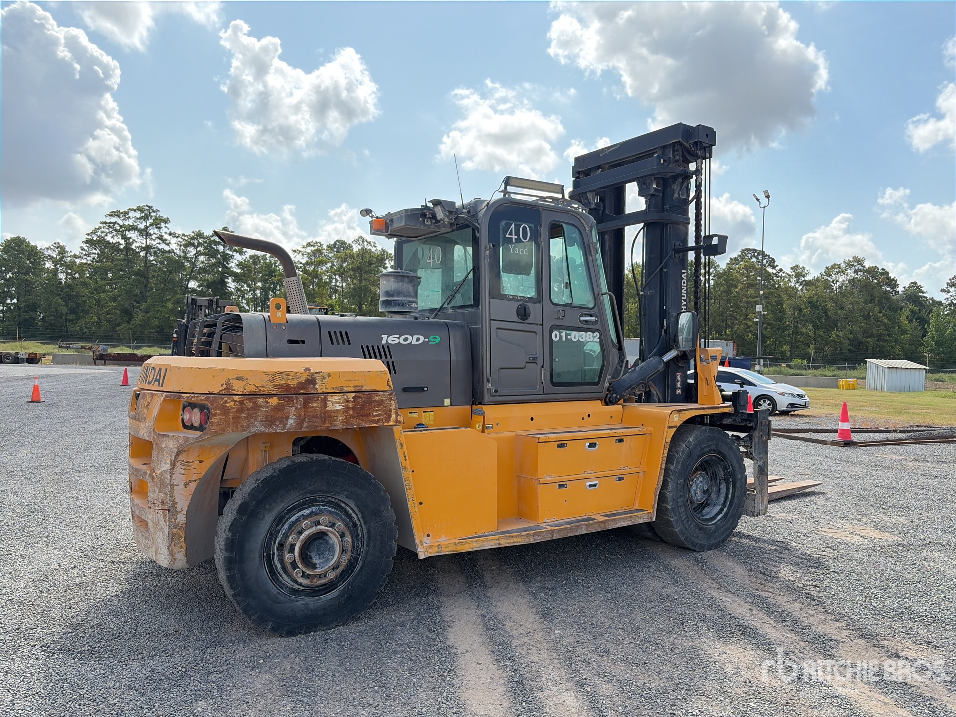 General Appearance with Picture, Right Rear Corner