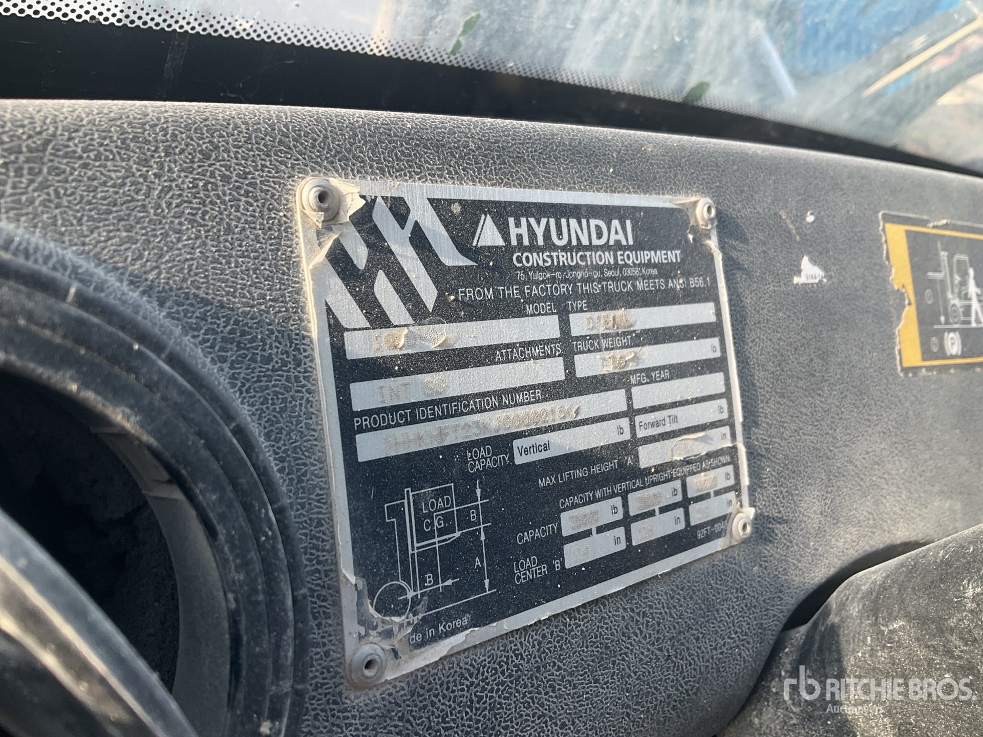 2018 Hyundai 160D-9
