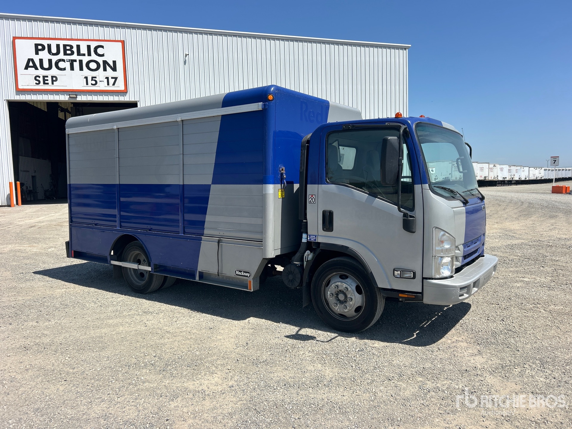 2017 Isuzu NRR