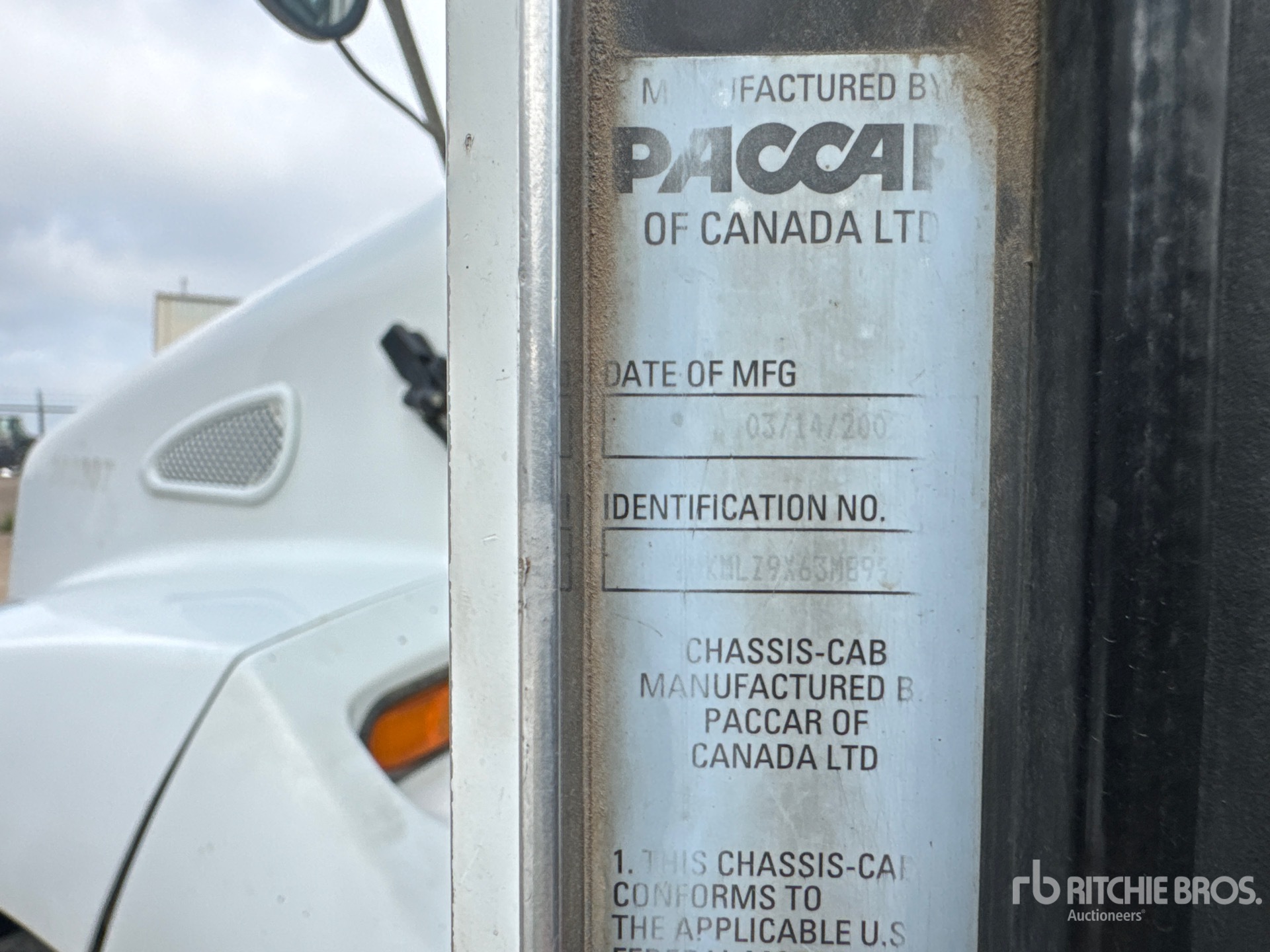 2003 Kenworth T300