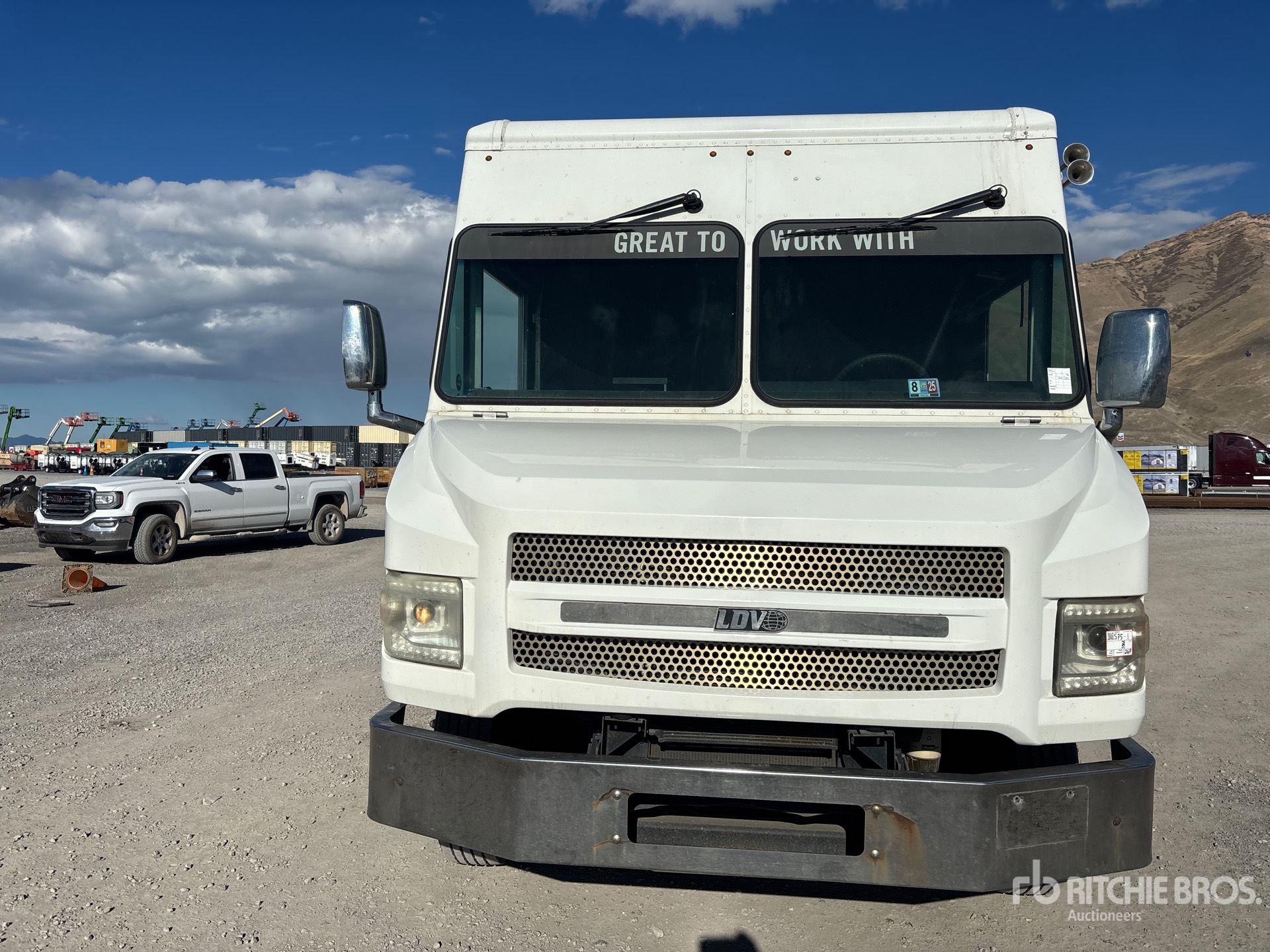 2017 Freightliner MT55