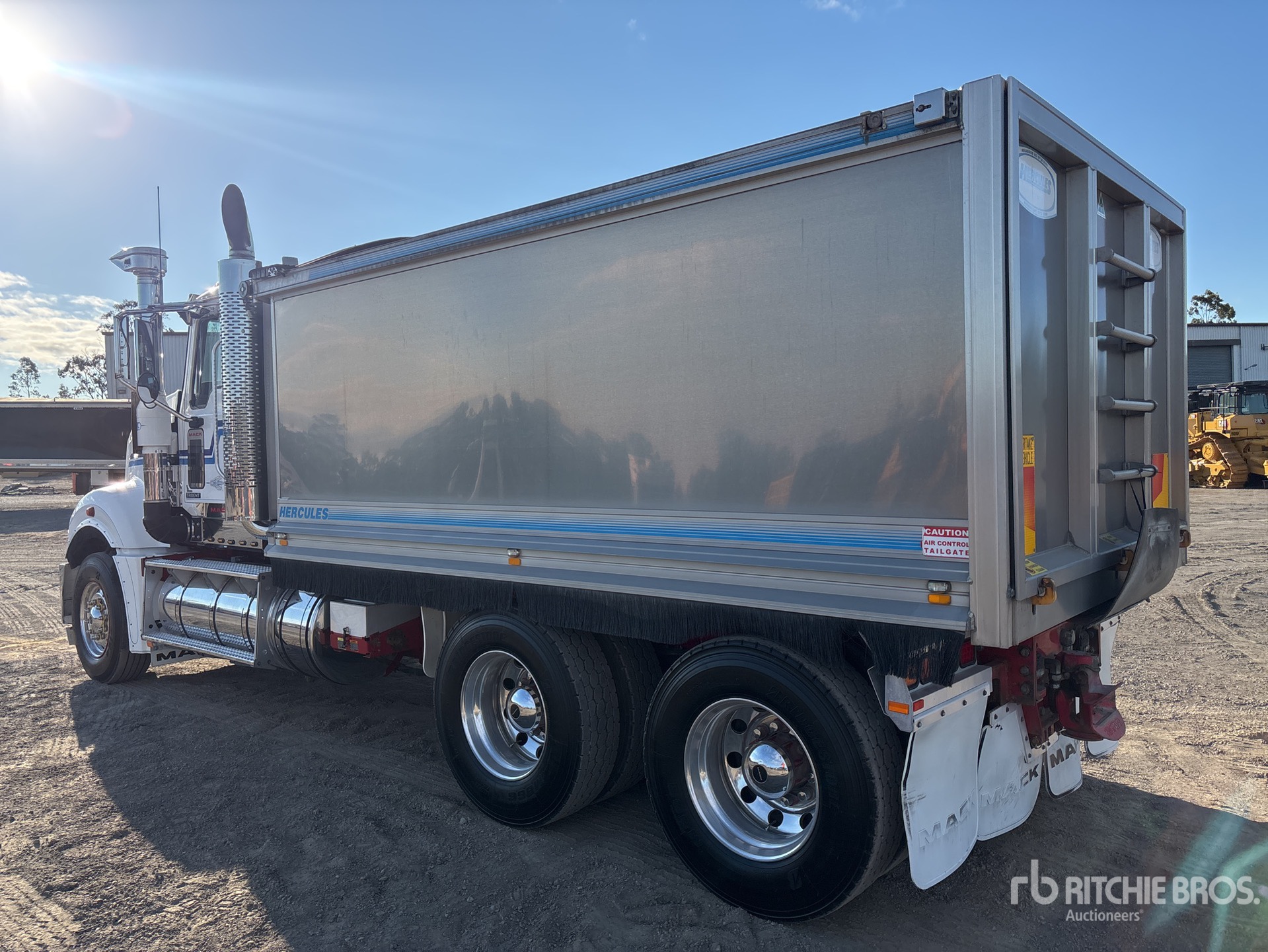 2019 Mack CMHR TRIDENT