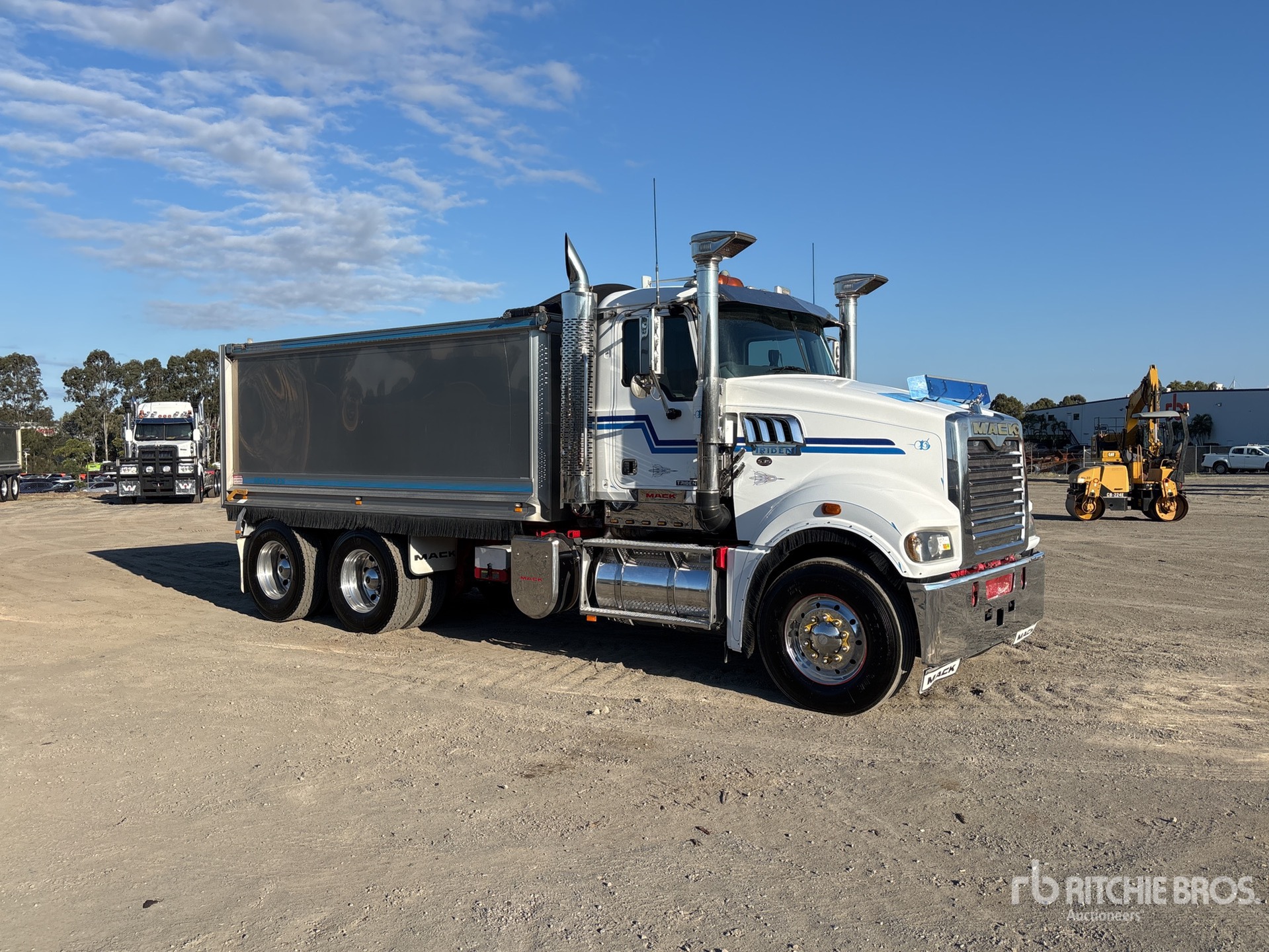 2019 Mack CMHR TRIDENT
