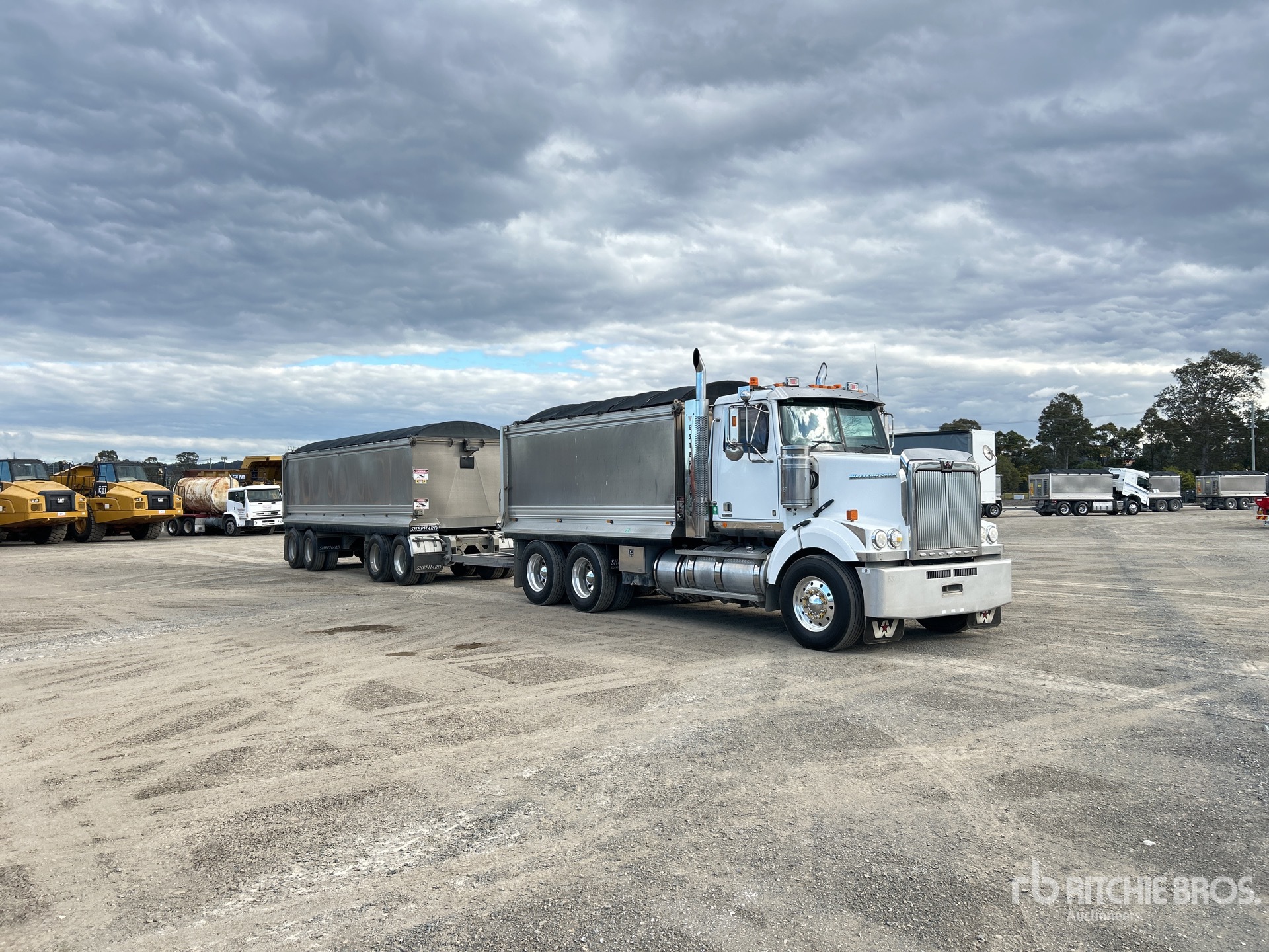 2017 Western Star 4800FS/2