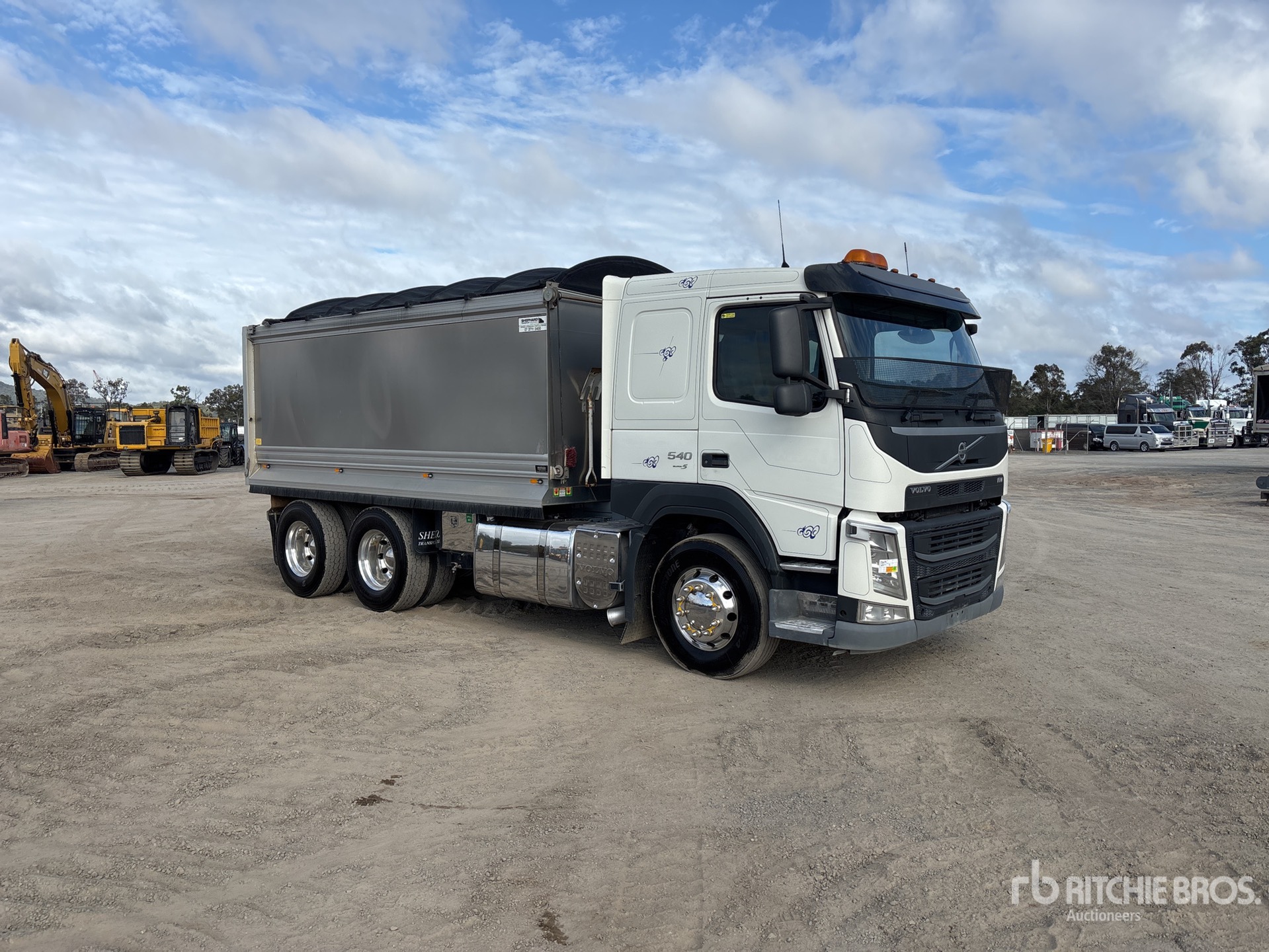 2019 Volvo FM540