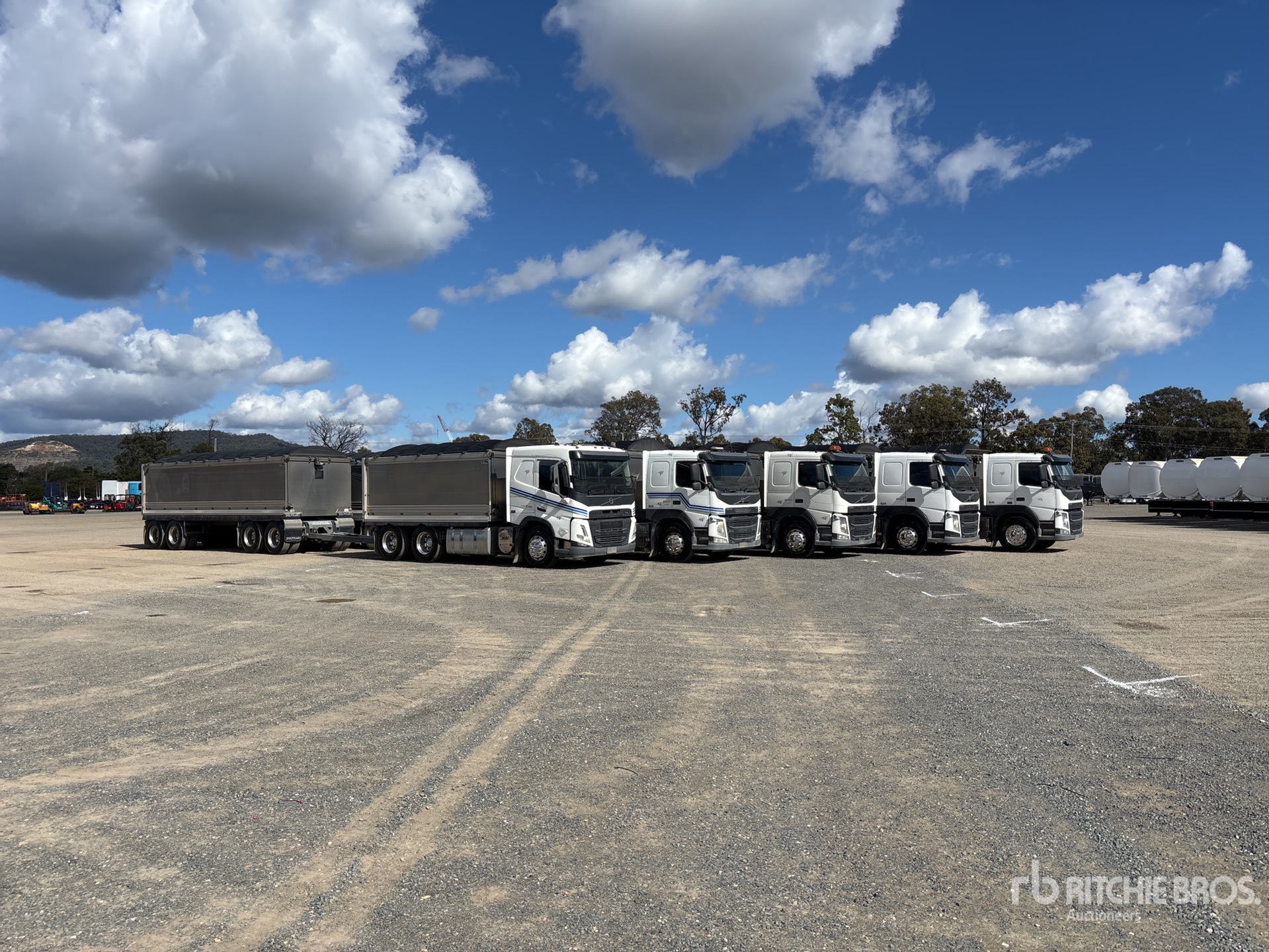 2021 Volvo FM540