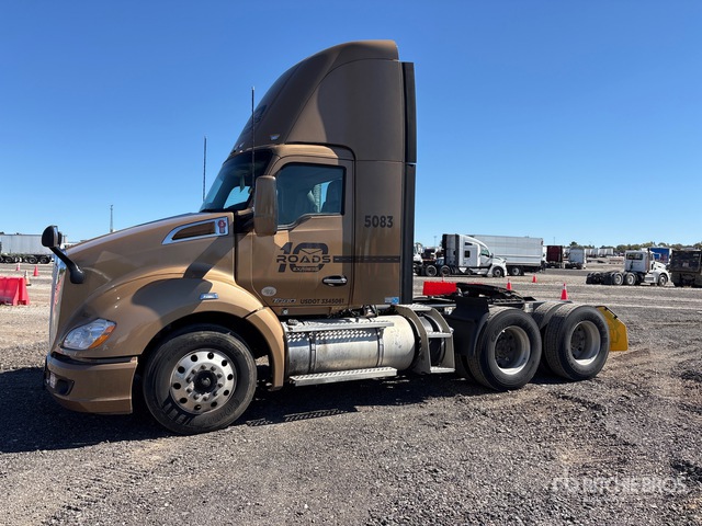 2022 Kenworth T680 T/A Day Cab Truck Tractor