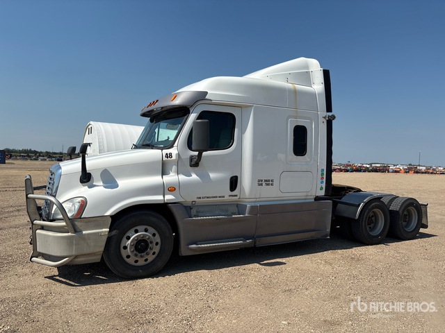 2014 Freightliner Cascadia 125 6x4 T/a Sleeper Truck Tractor