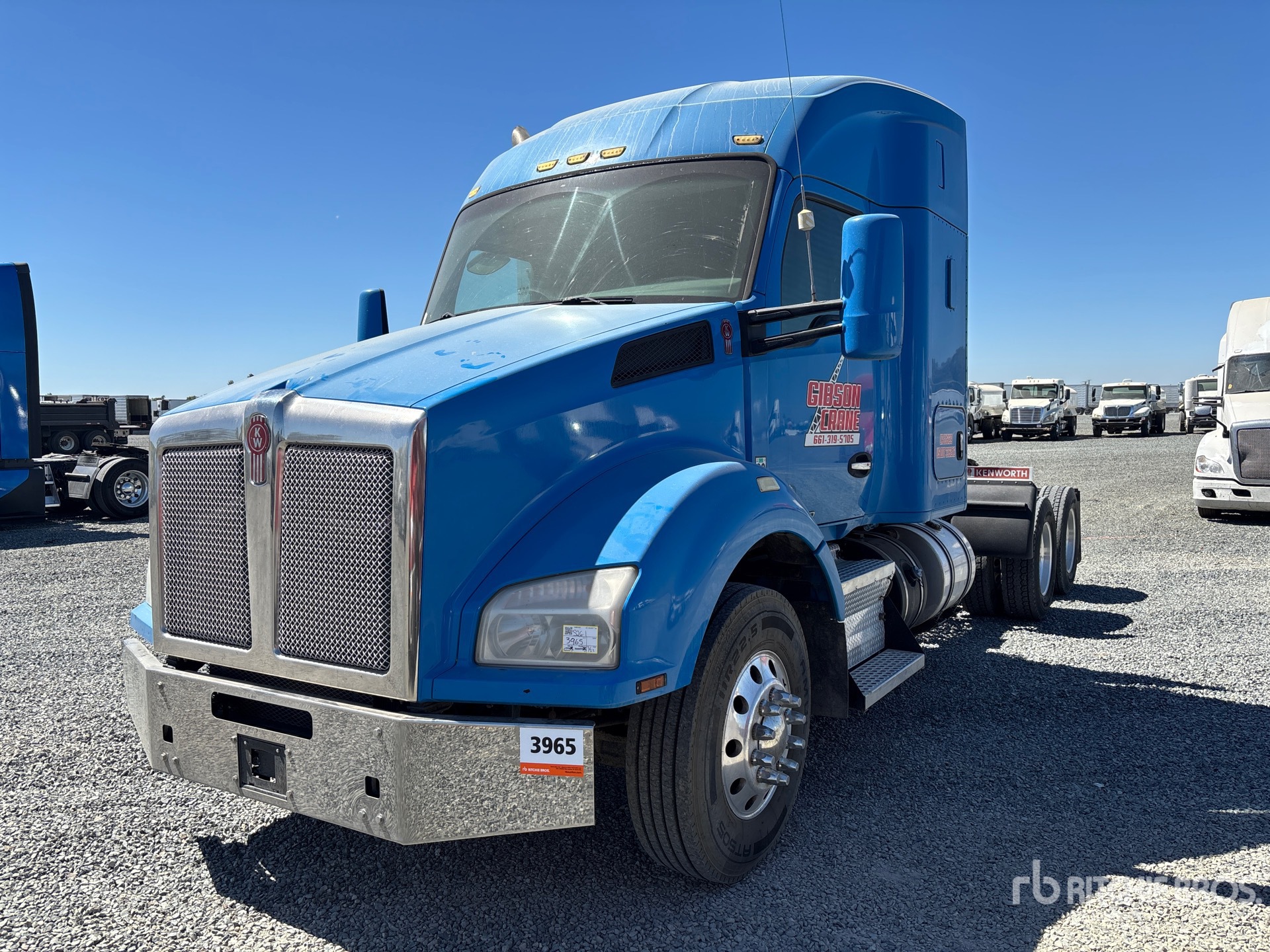 General Appearance with Picture, Left Front Corner