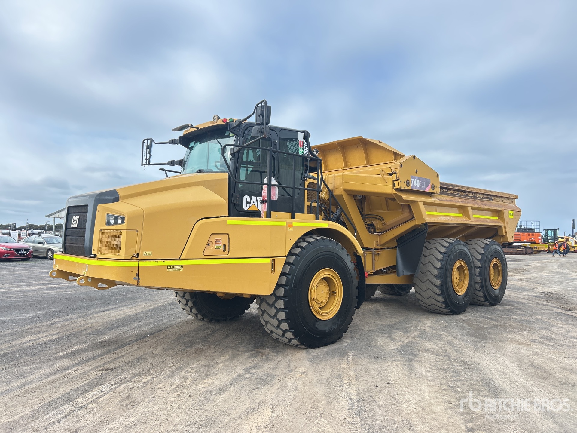 2018 Caterpillar 740 EJ