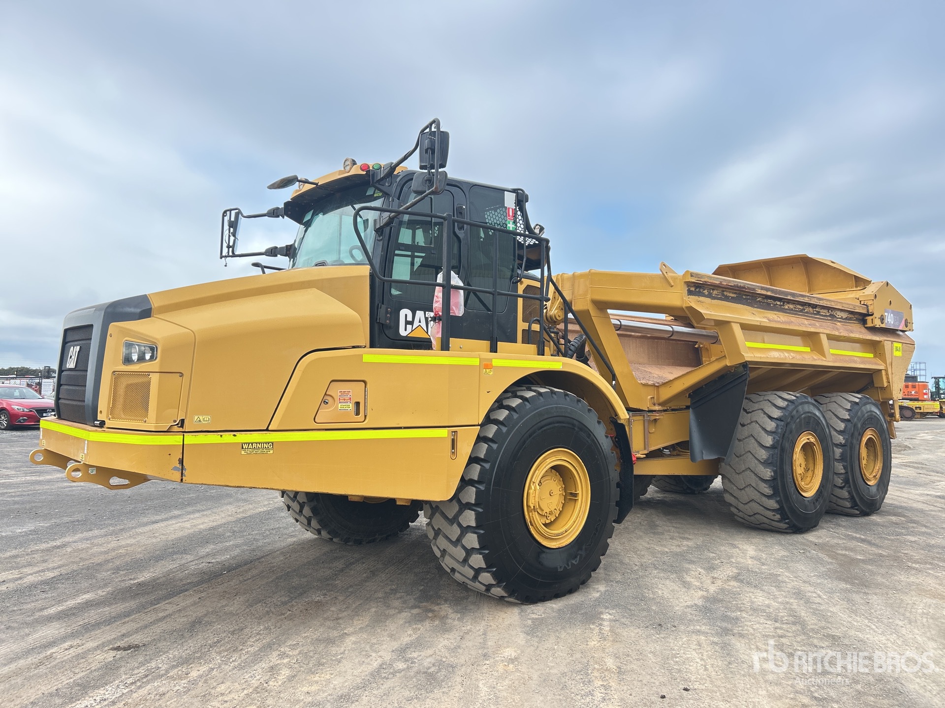 2018 Caterpillar 740 EJ