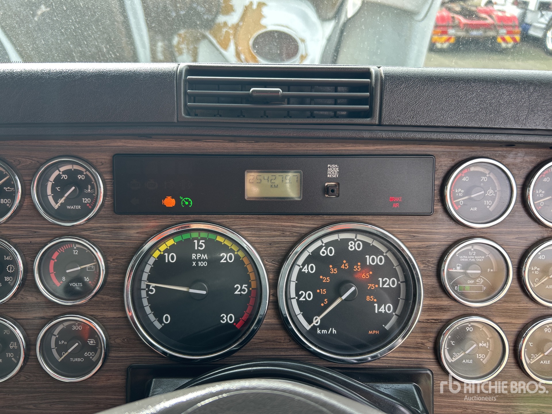2015 Freightliner CL112