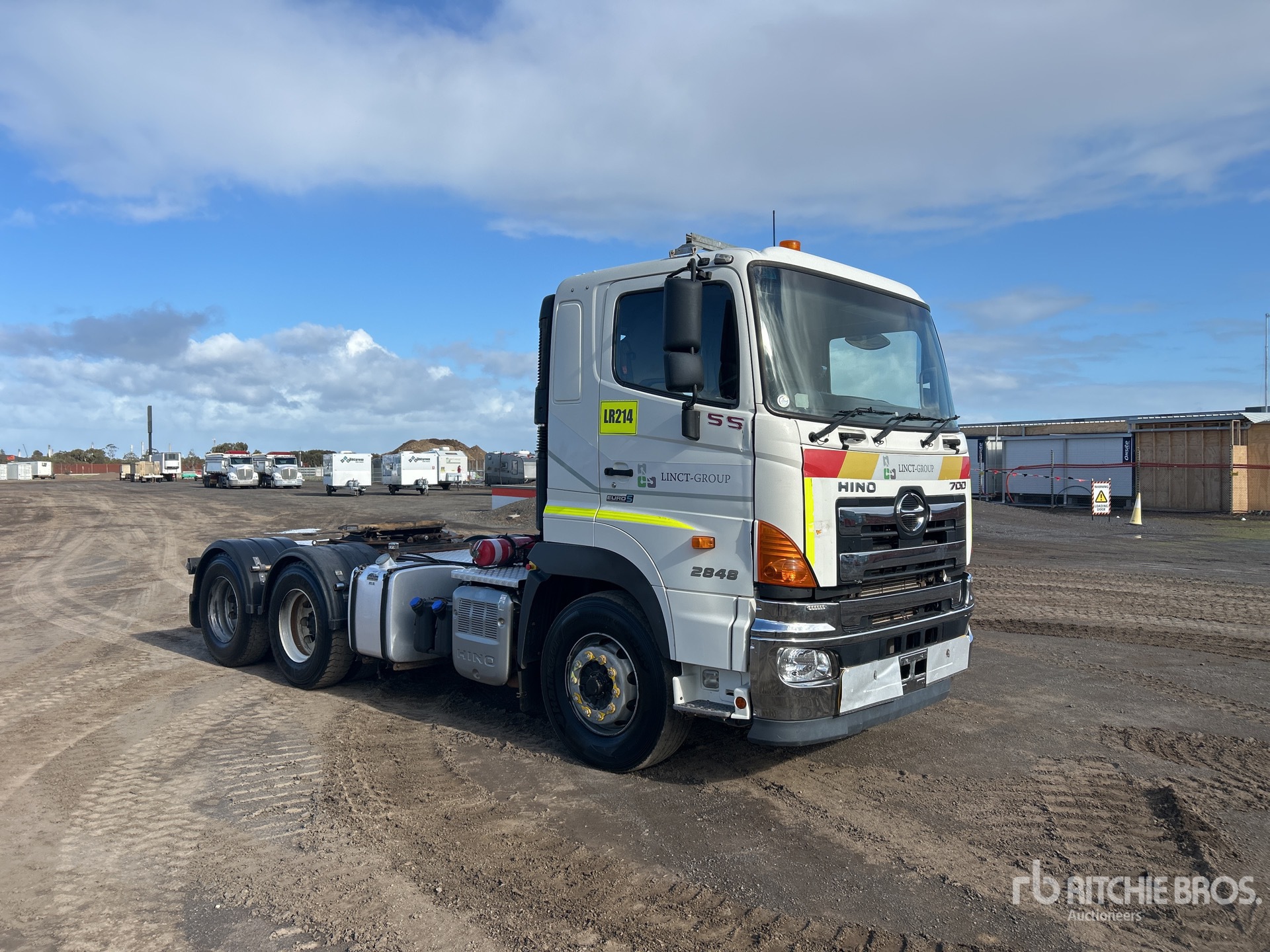 2019 Hino 700 SS 2848