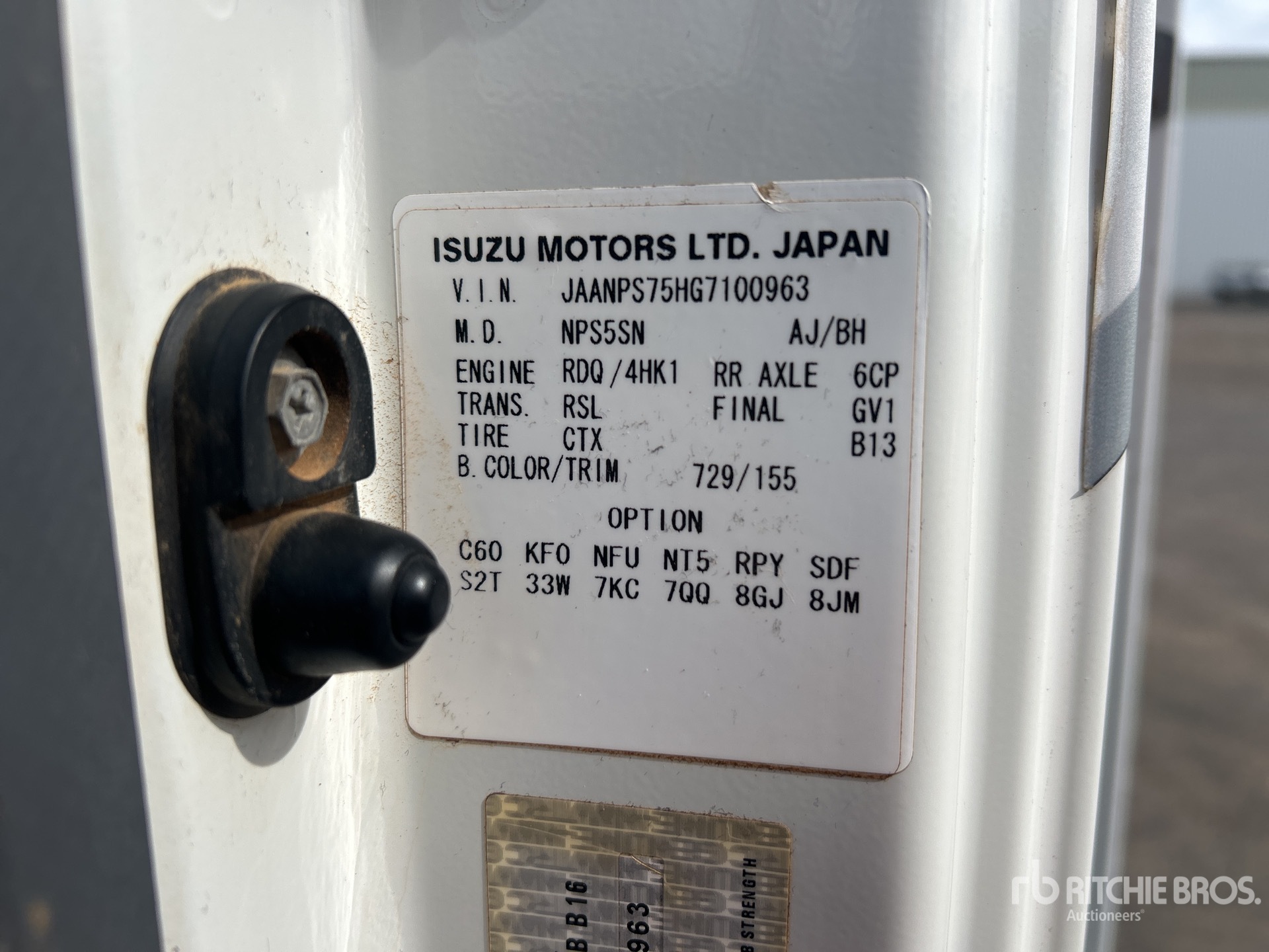2017 Isuzu NPS 75-155