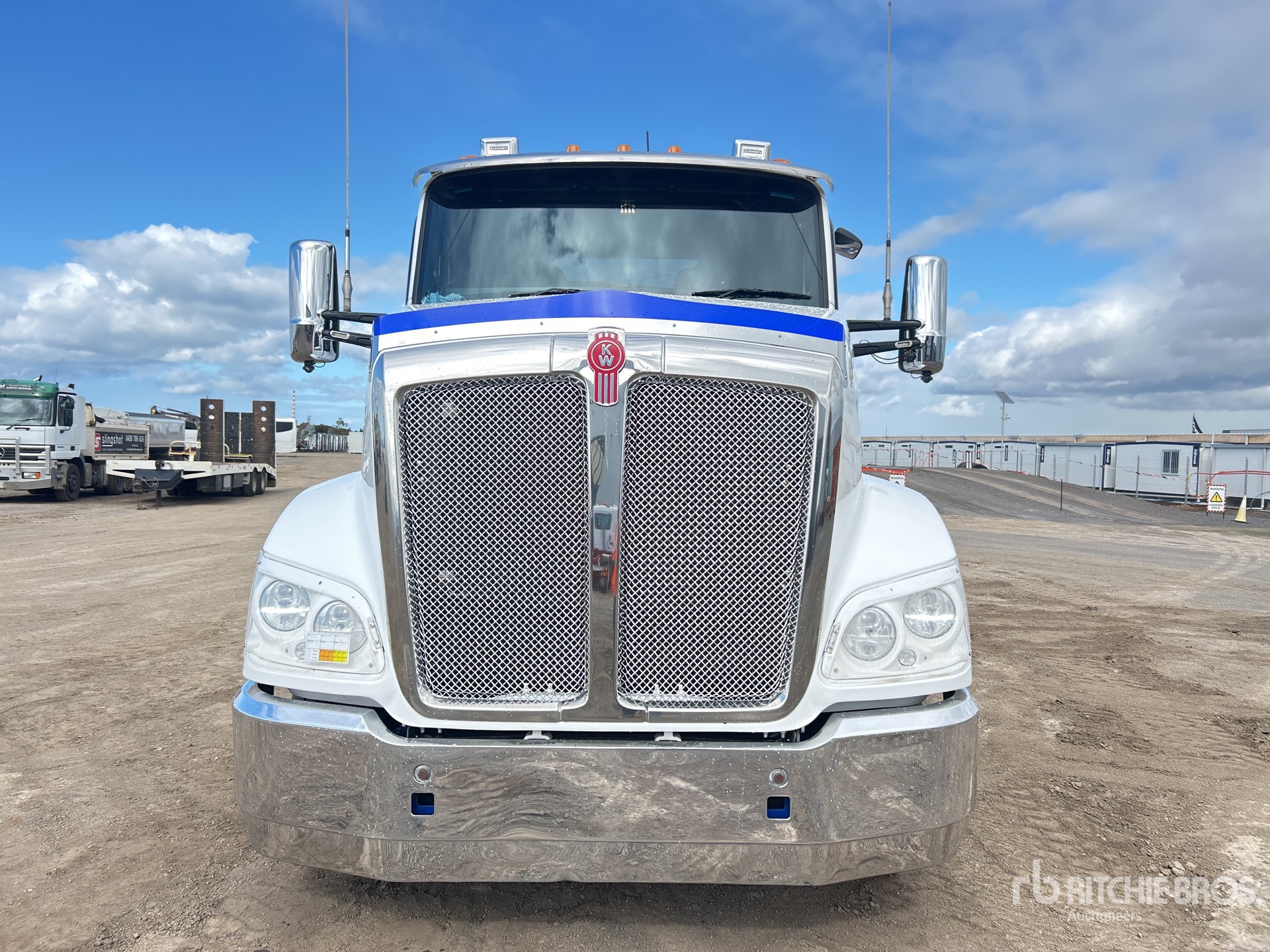 2023 Kenworth T610