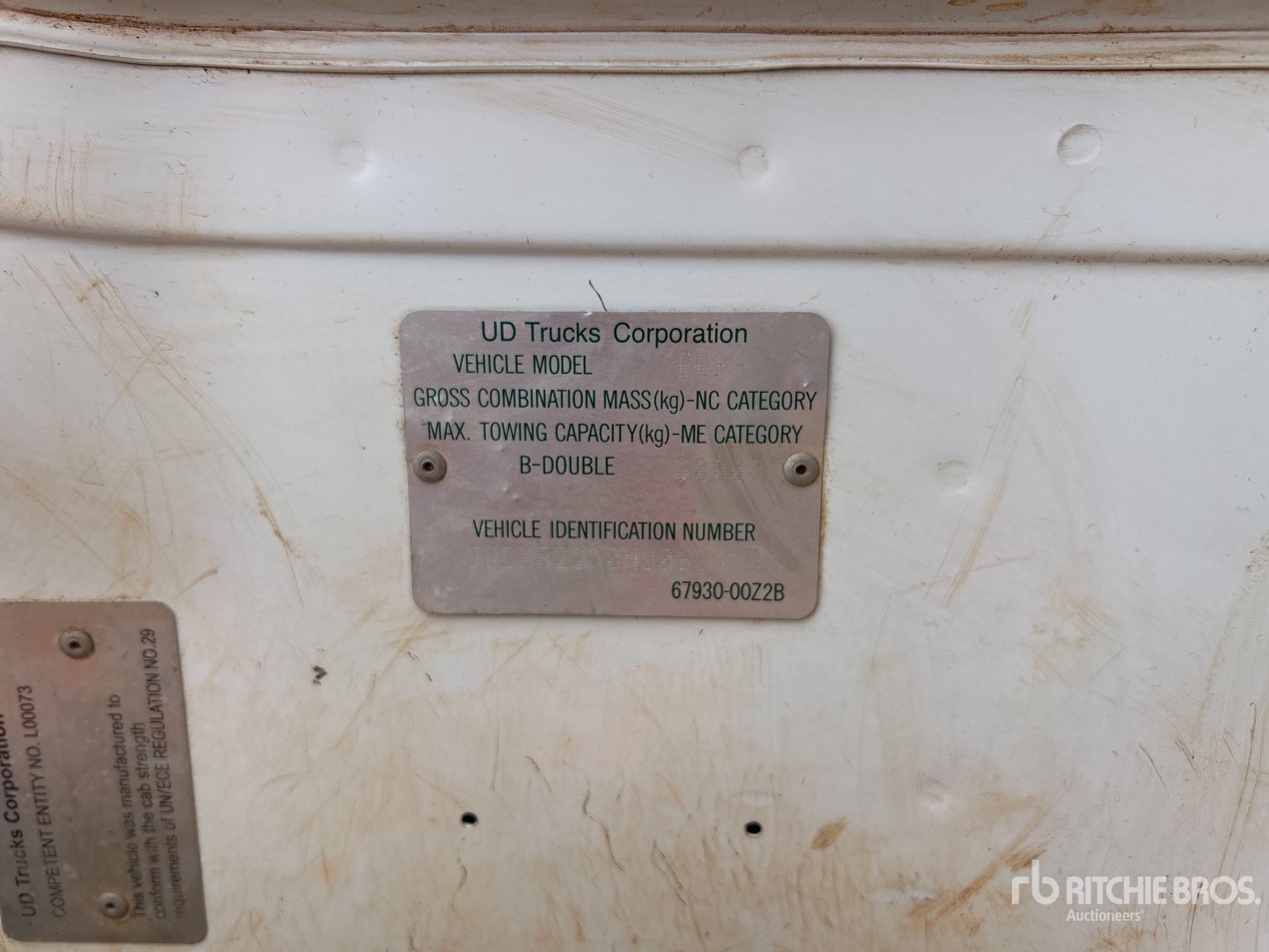 2022 UD QUON GW2646D